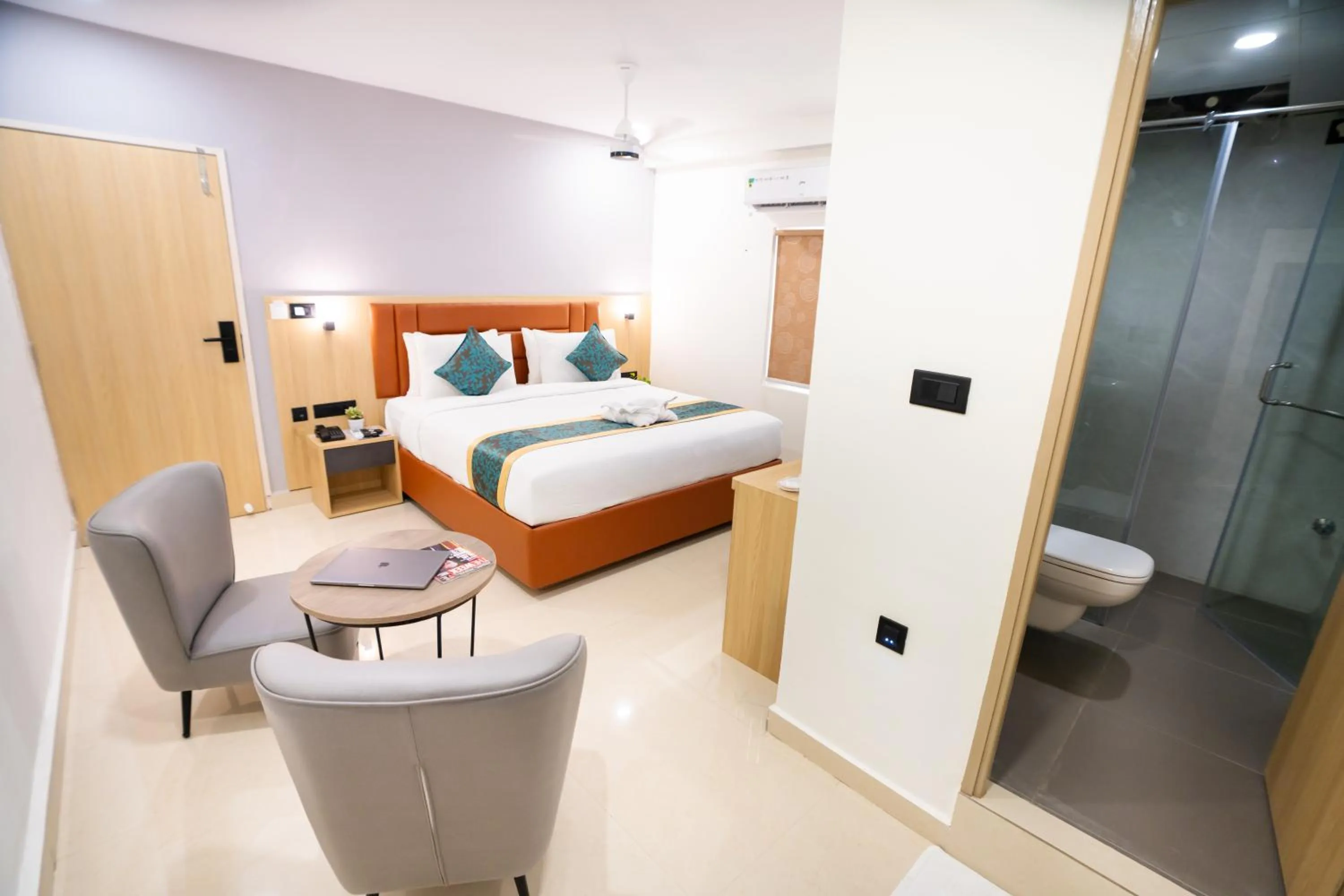 Photo of the whole room, Bed in Sunrise Business Hotel, S R Nagar - Ameerpet