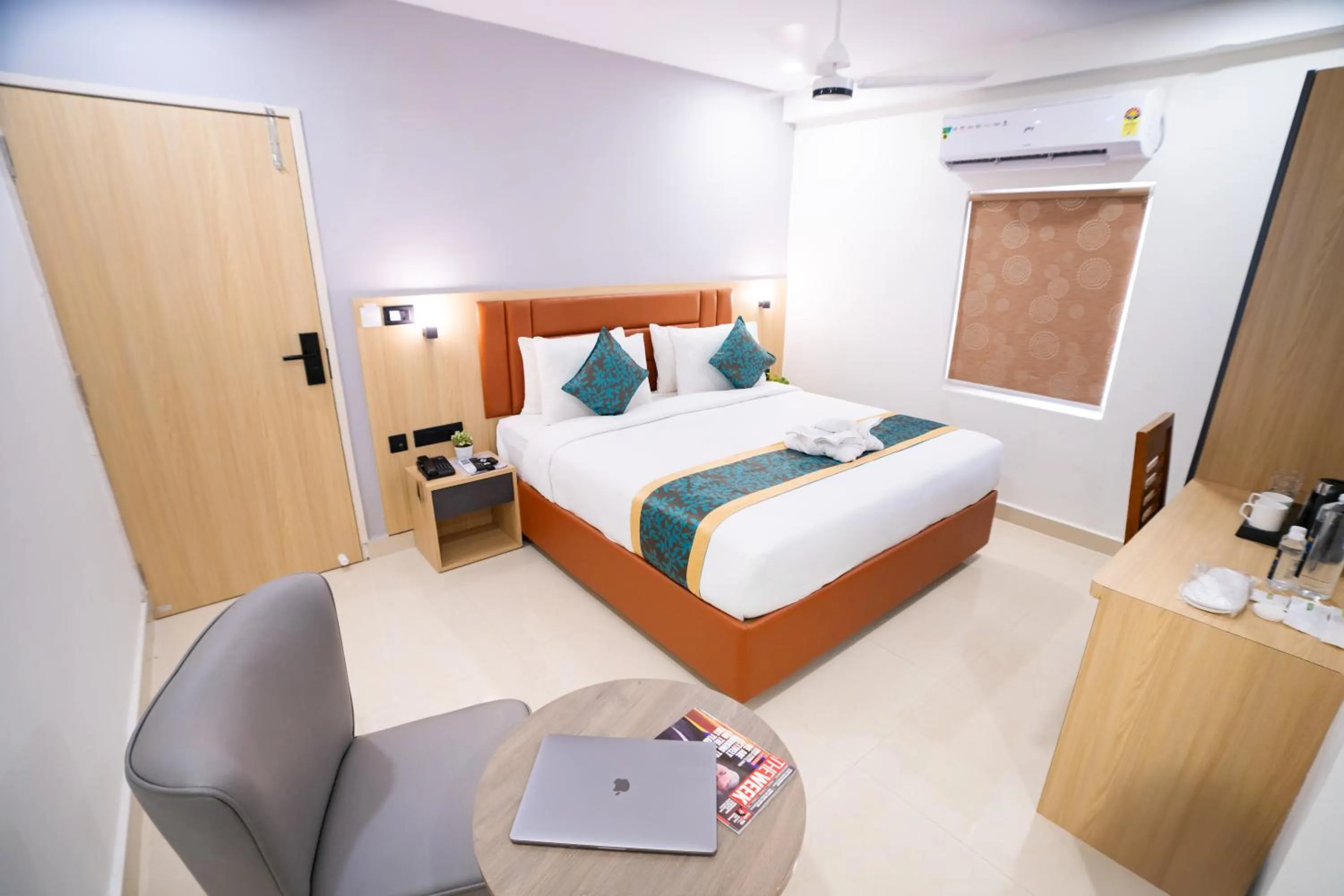 Bedroom, Bed in Sunrise Business Hotel, S R Nagar - Ameerpet