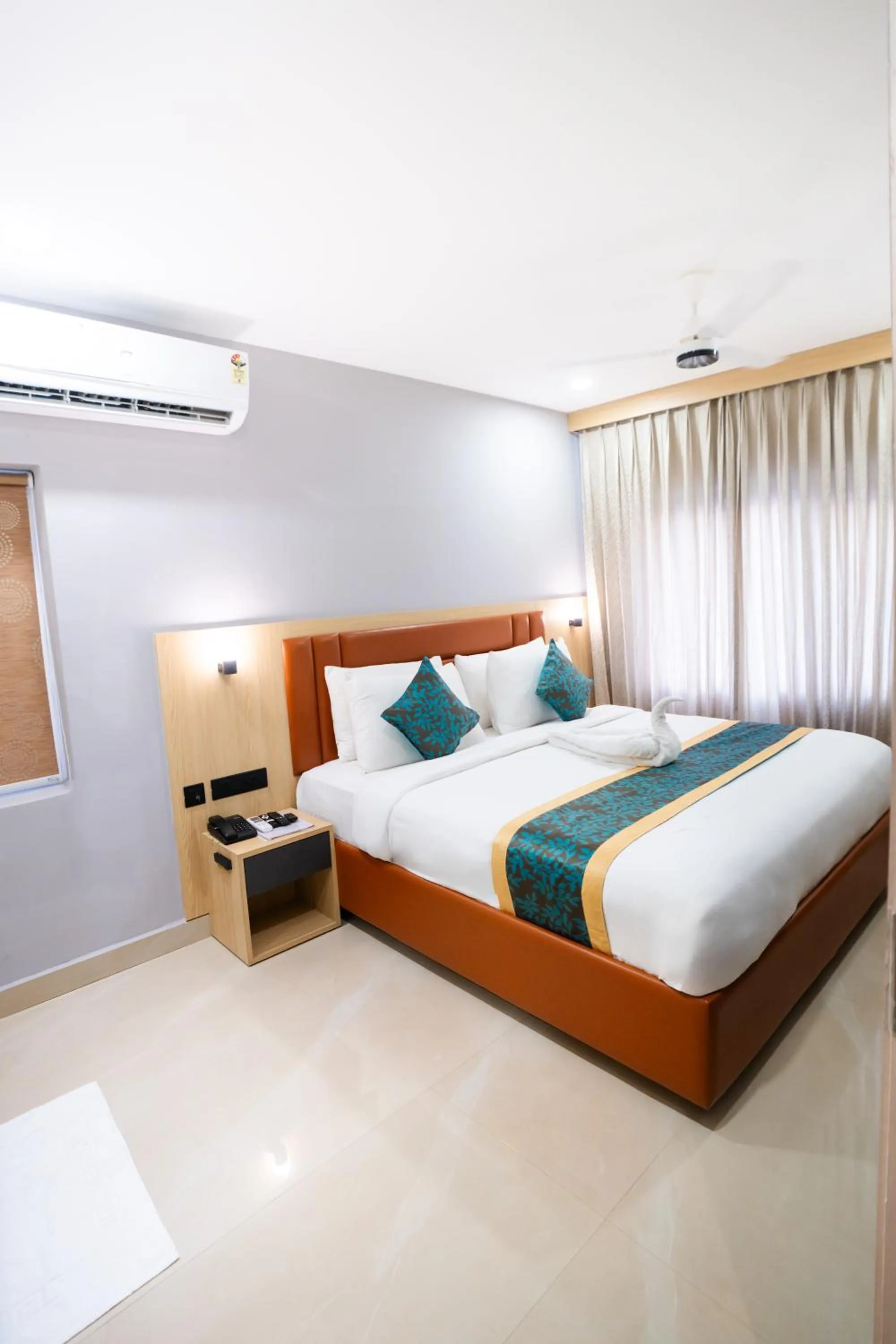 Bedroom, Bed in Sunrise Business Hotel, S R Nagar - Ameerpet