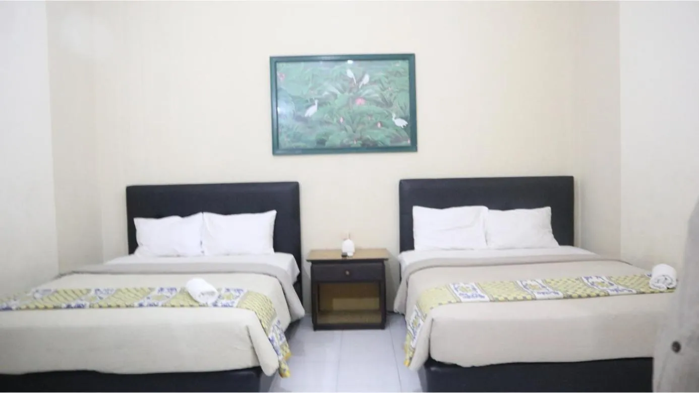 Bedroom, Bed in PLUM Hotel Palereman Batu