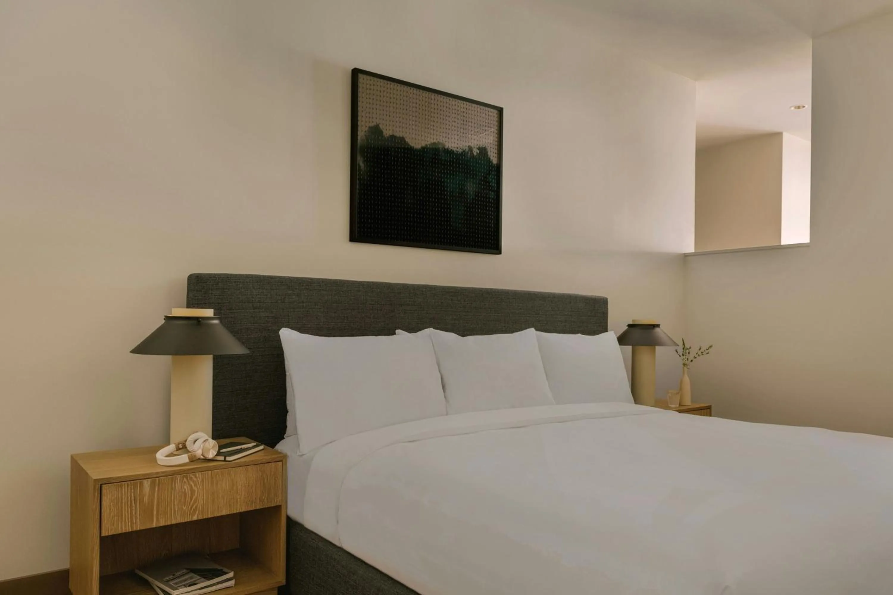 Bedroom, Bed in Sonder by Marriott Bonvoy Onterie Apartments Magnificent Mile