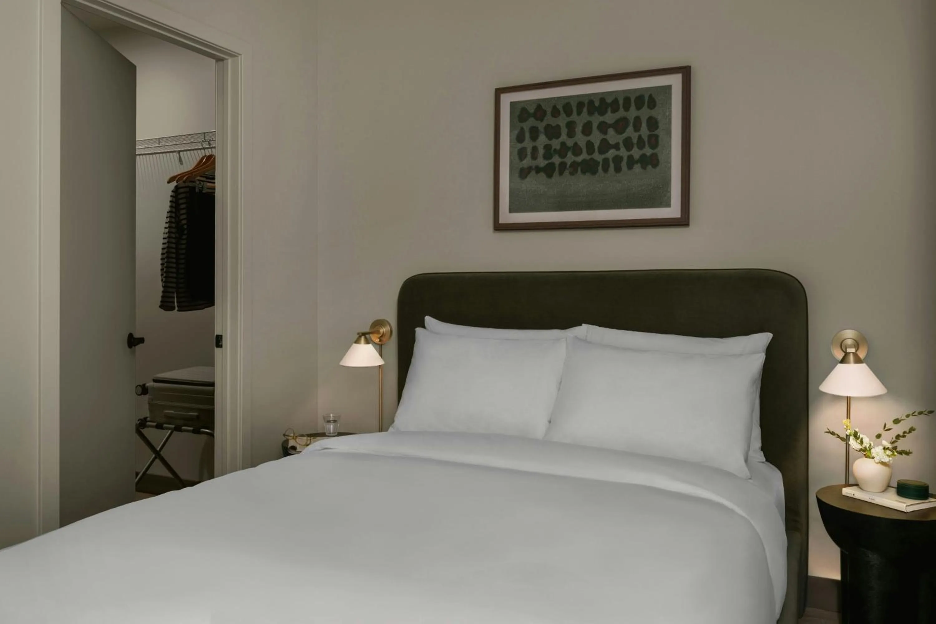 Bedroom, Bed in Sonder by Marriott Bonvoy Onterie Apartments Magnificent Mile