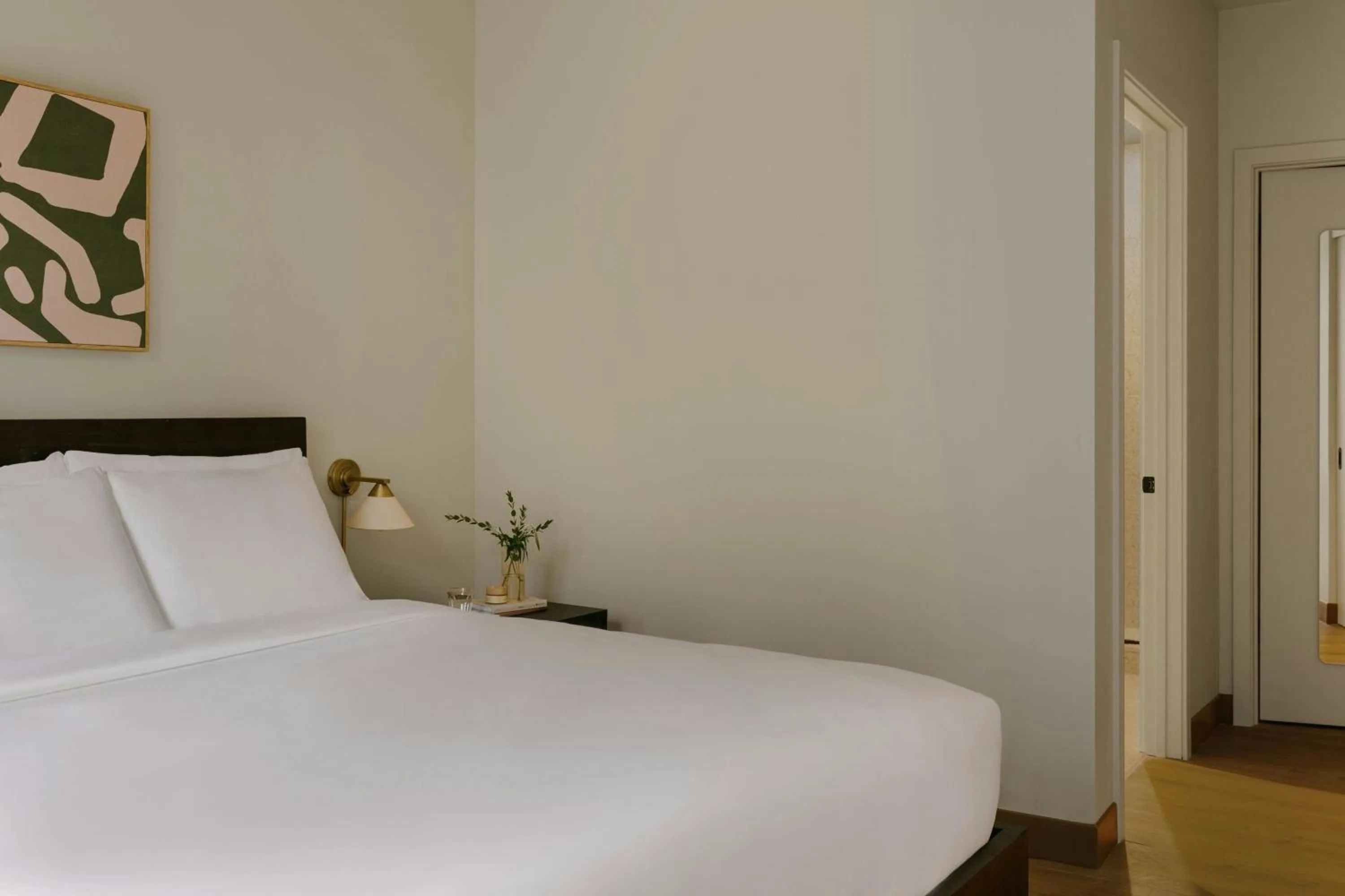 Bedroom, Bed in Sonder by Marriott Bonvoy Onterie Apartments Magnificent Mile