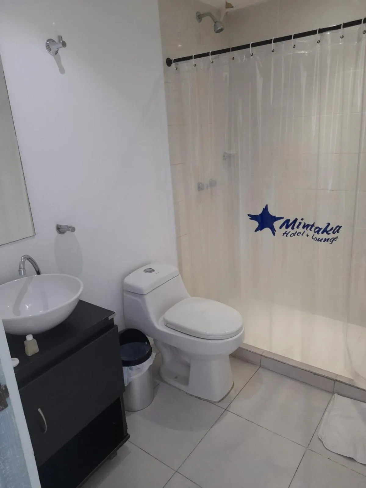 Shower in Mintaka Hotel + Lounge