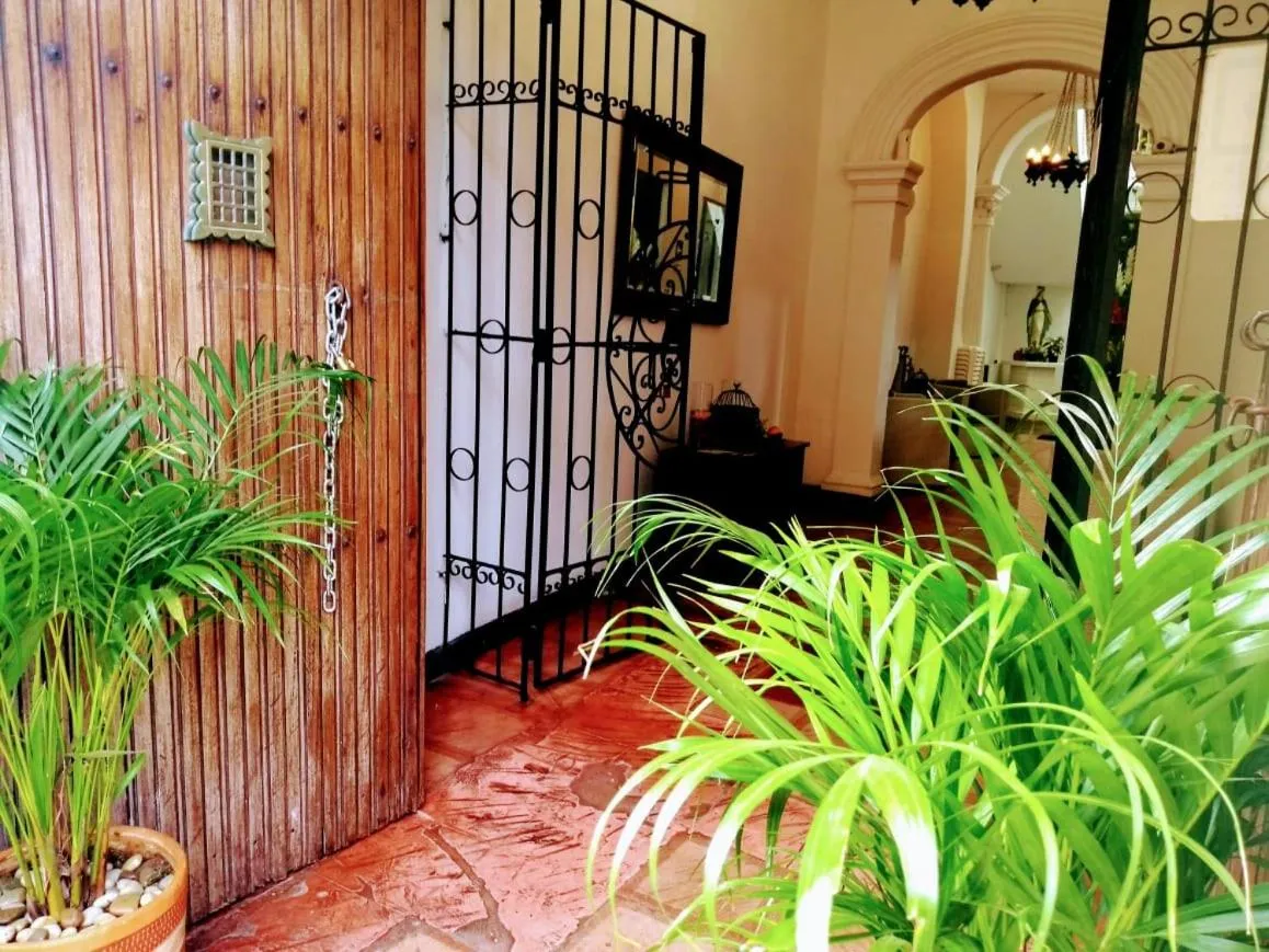 Santa Alejandría Hotel