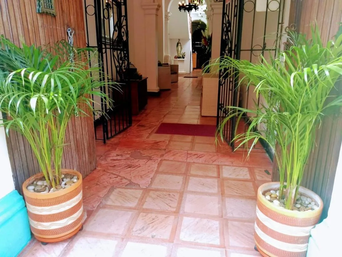 Santa Alejandría Hotel