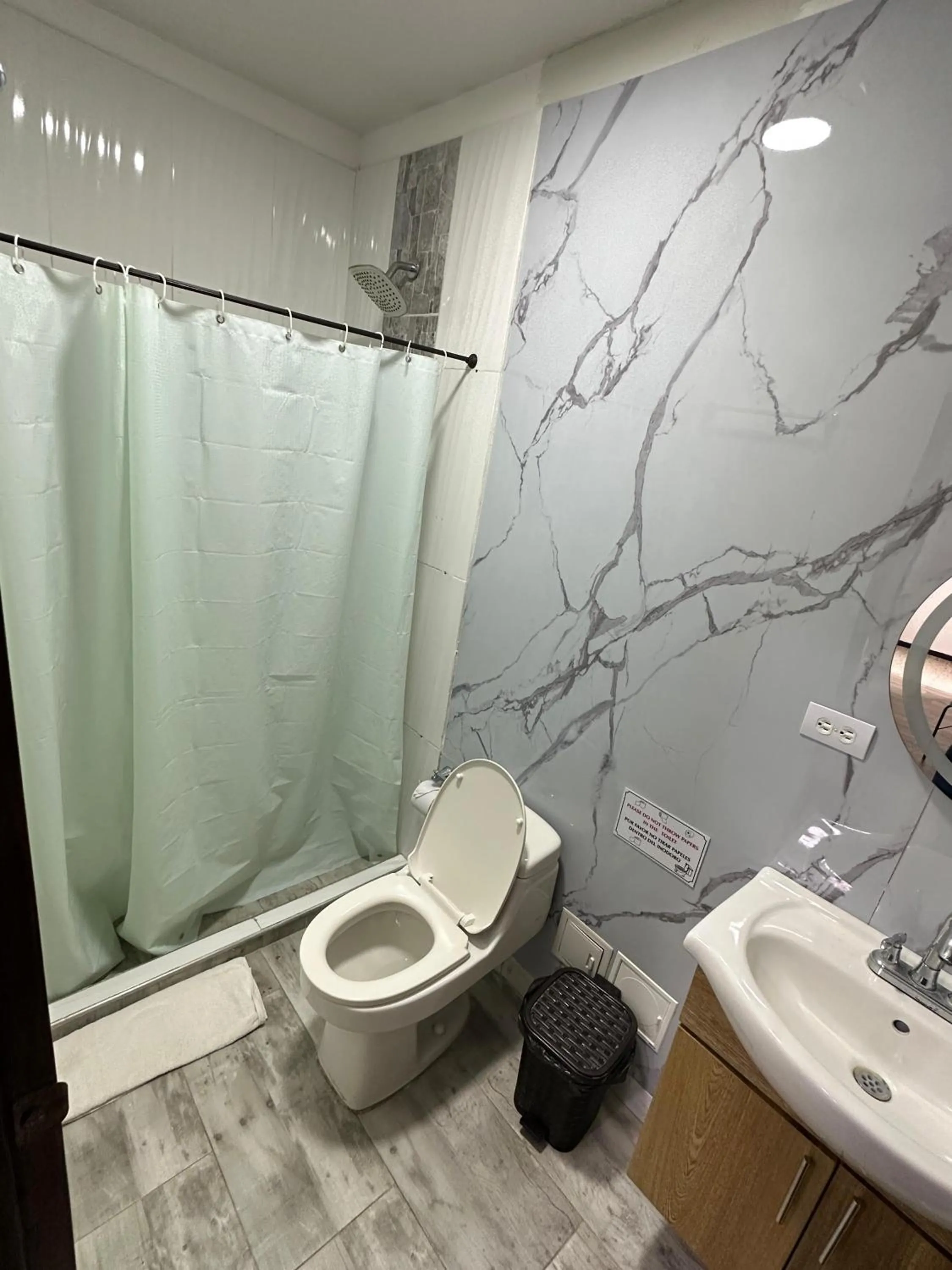 Shower in Santa Alejandría Hotel