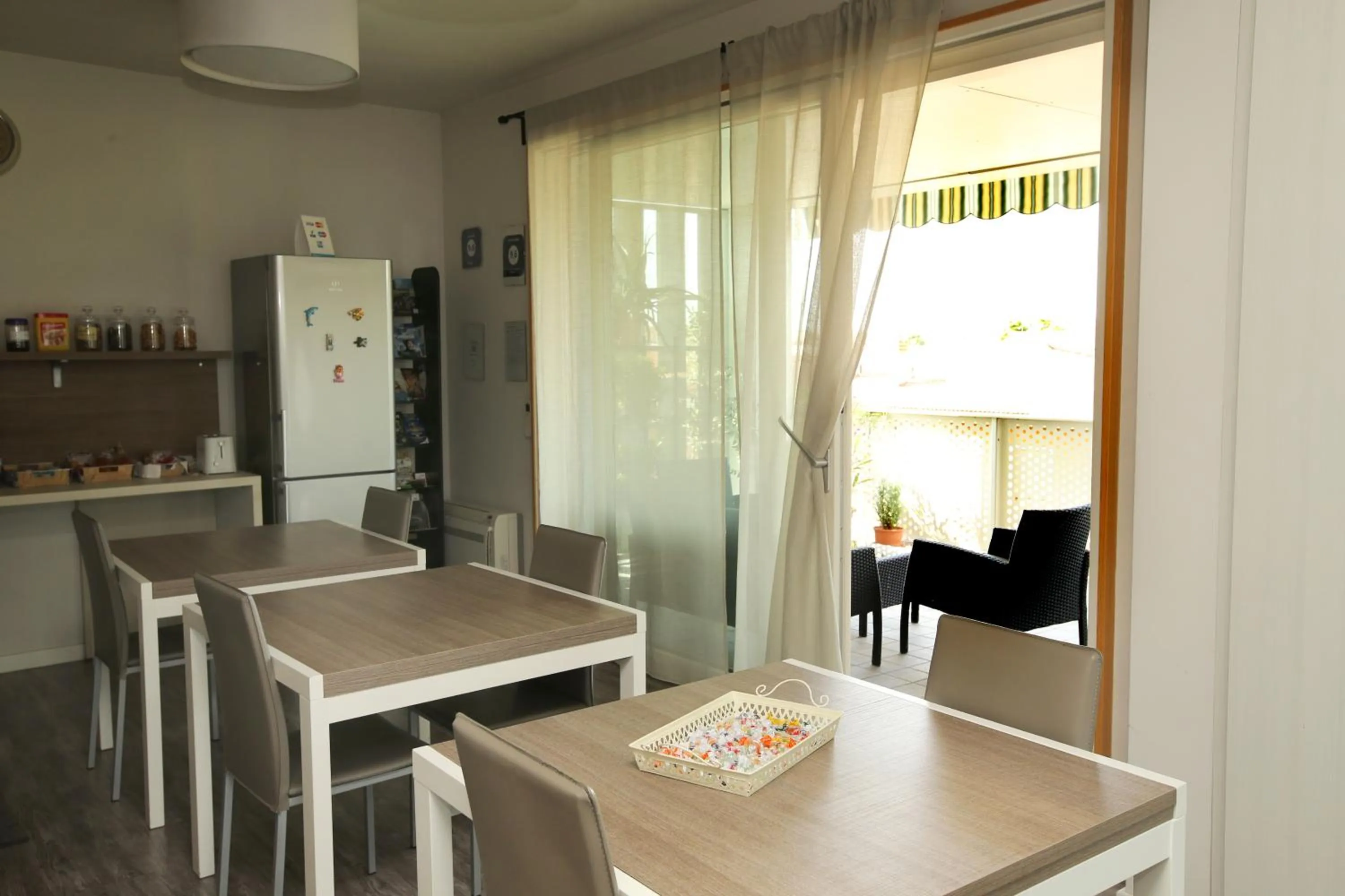 Communal kitchen in Ai Santi B&B