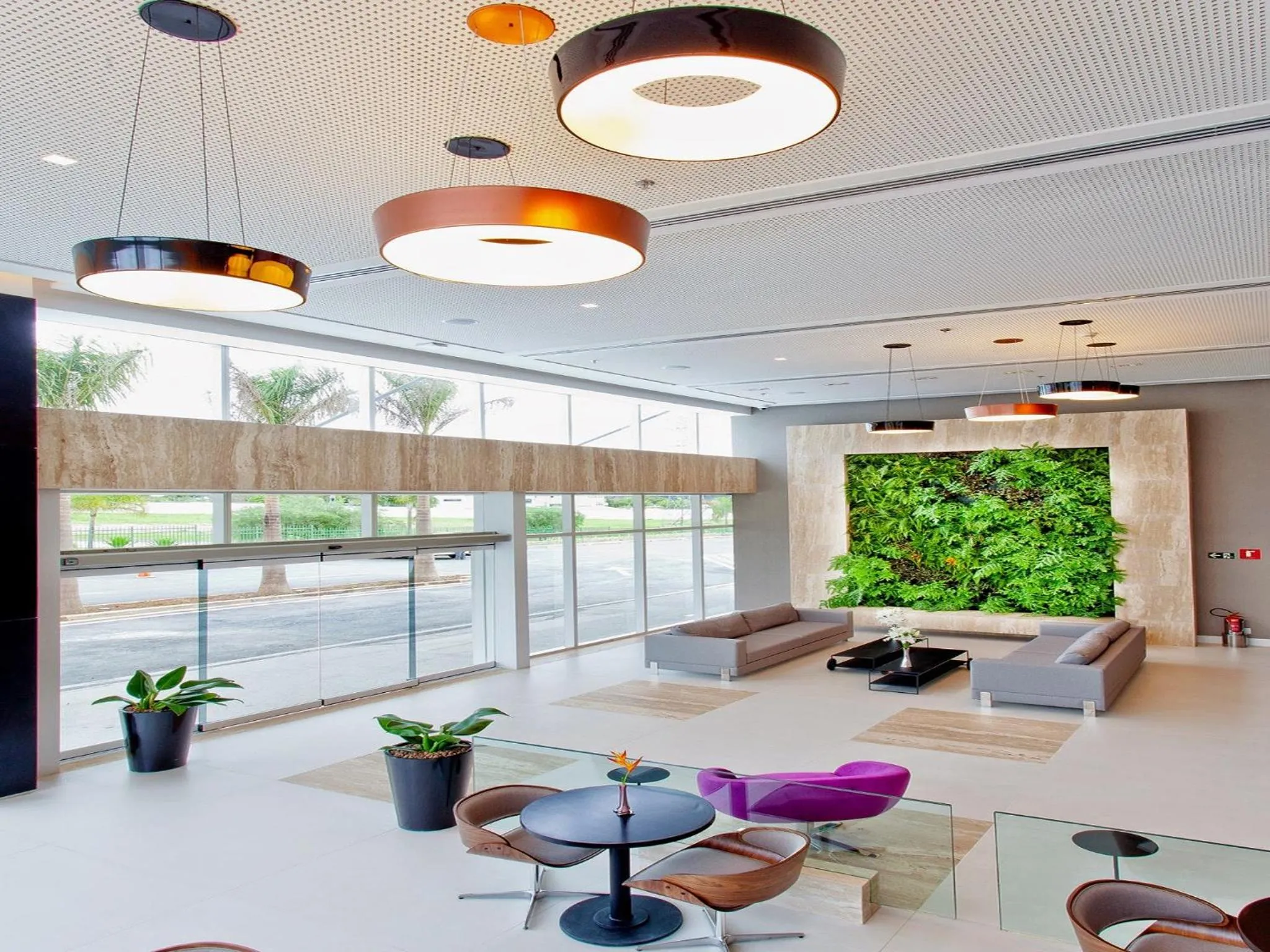 Facade/entrance in Golden Tulip São José dos Campos