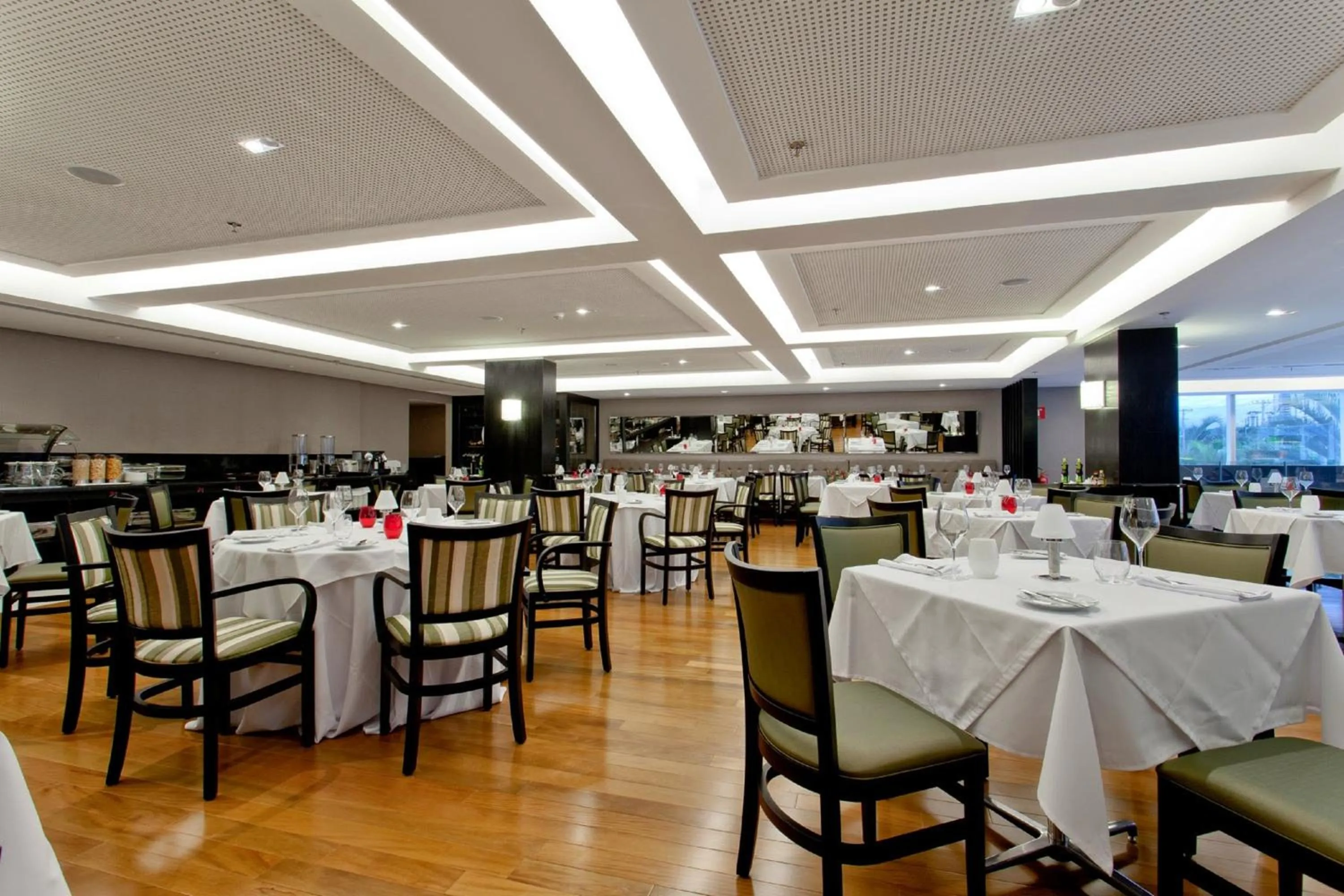 Food and drinks in Golden Tulip São José dos Campos