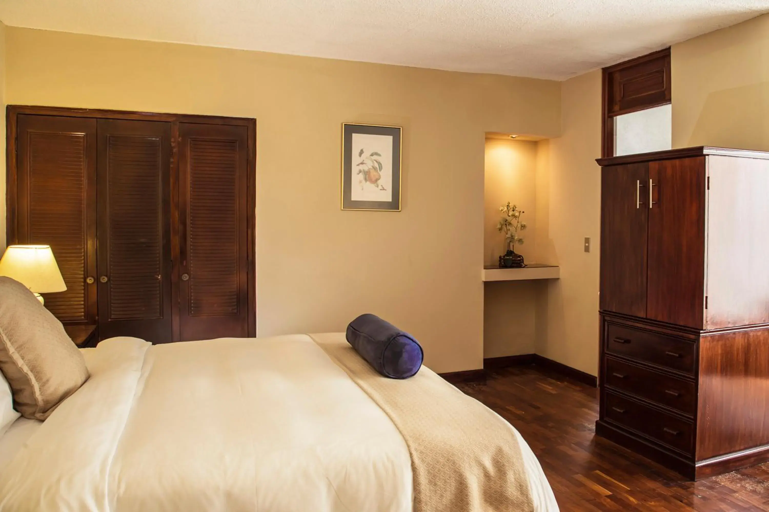 Deluxe King Room in Conquistador Hotel & Conference Center Deluxe King Room in Conquistador Hotel & Conference Center