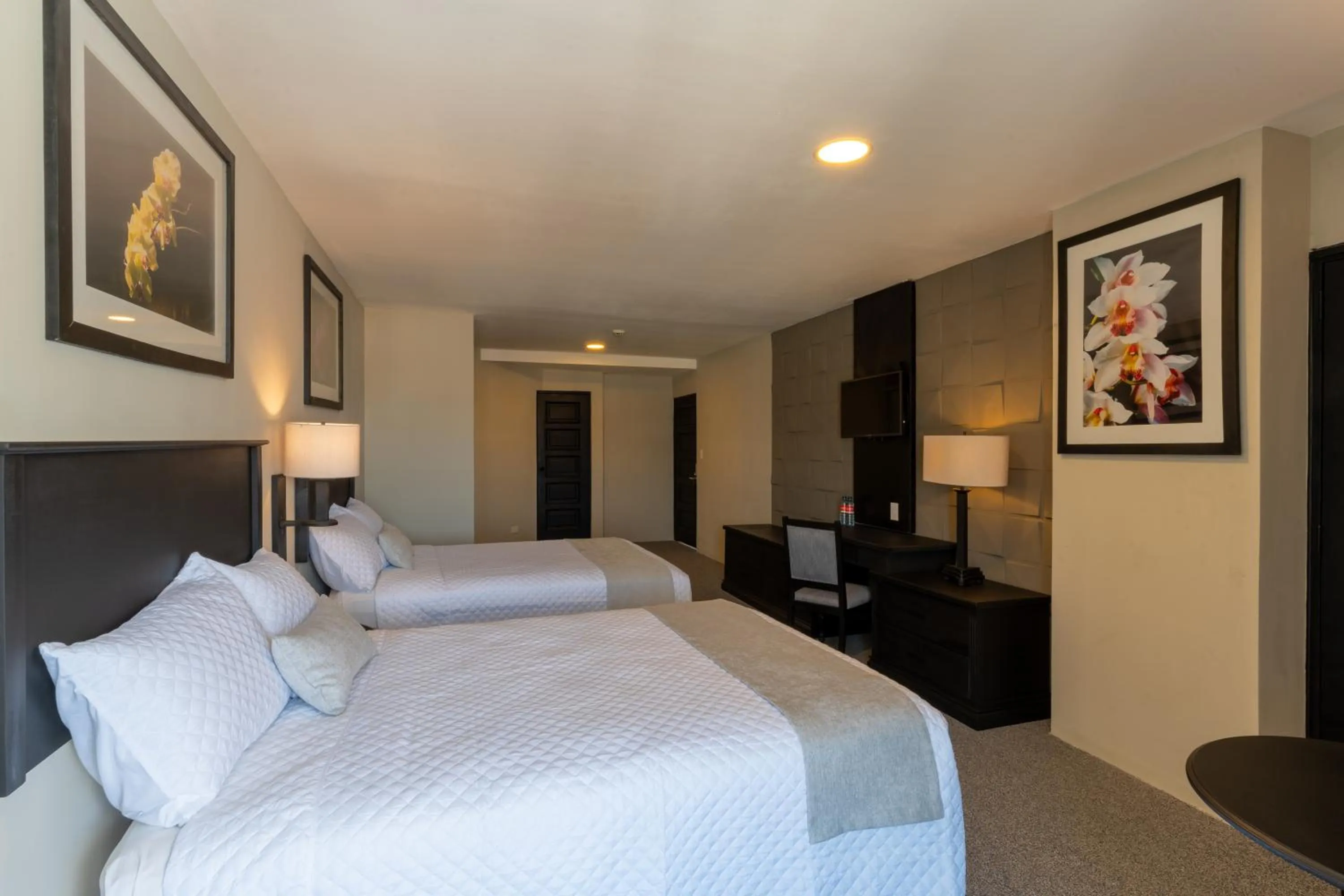 Bed in Conquistador Hotel & Conference Center