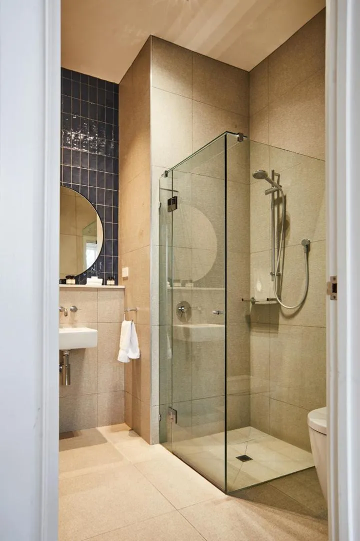 Bathroom in Lorne Hotel