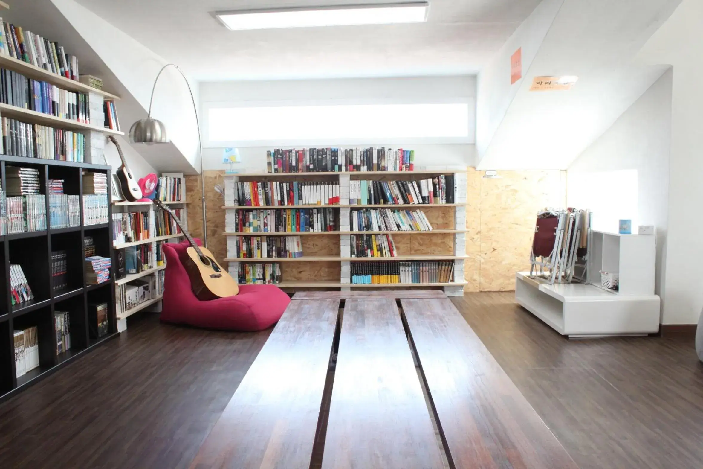 Twin Room - single occupancy in Warak Guesthouse Twin Room - single occupancy in Warak Guesthouse