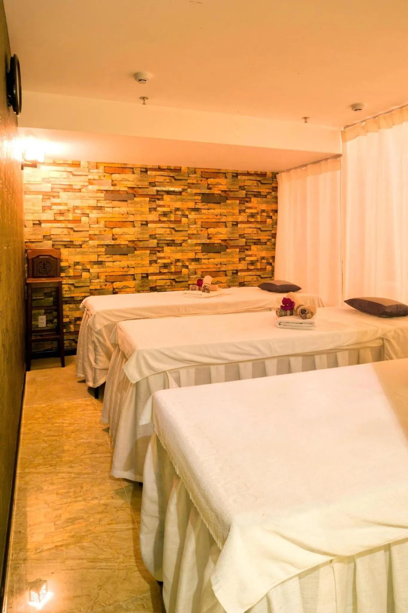 Property building, Bed in Sea Phoenix Hotel Da Nang