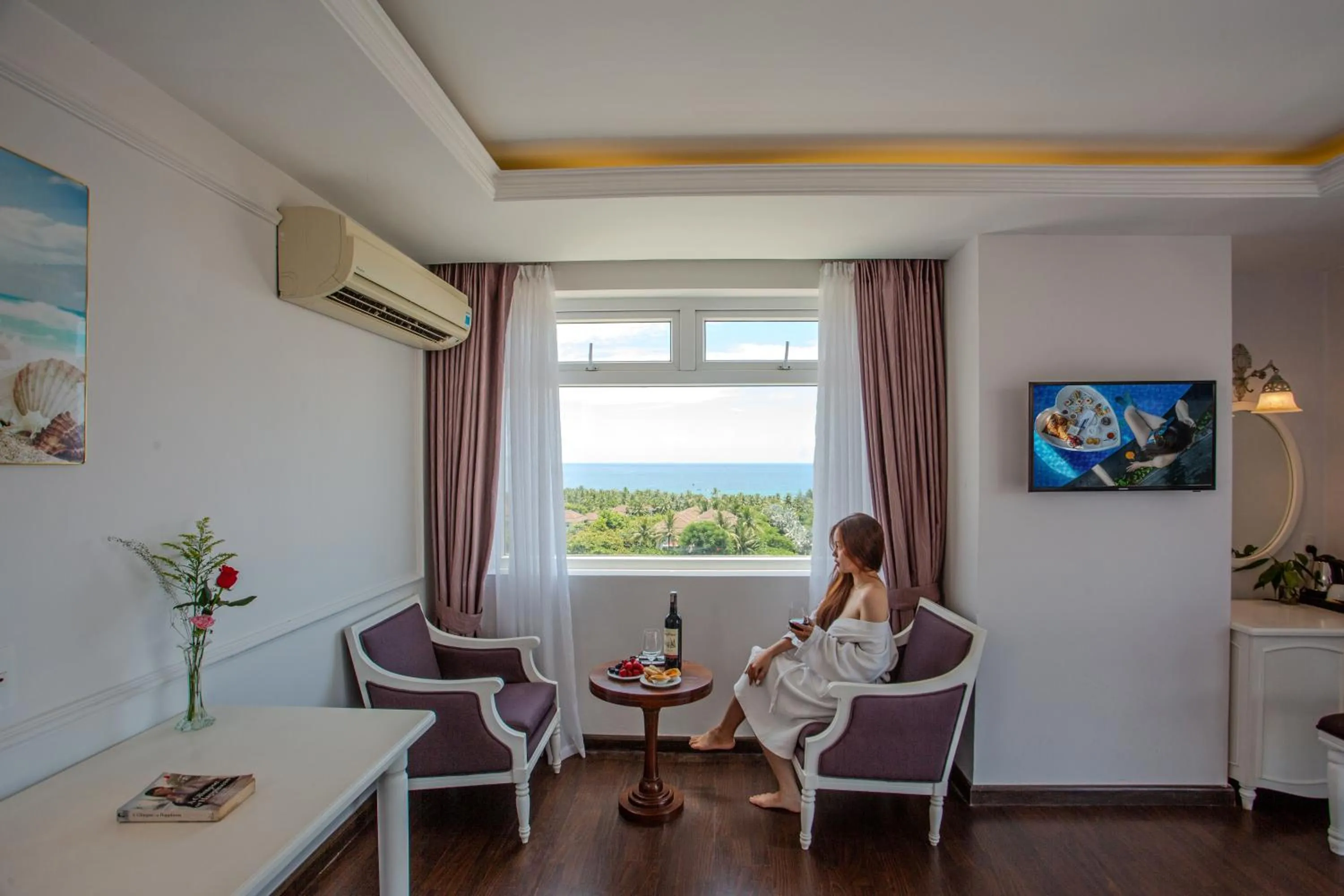 Photo of the whole room in Sea Phoenix Hotel Da Nang