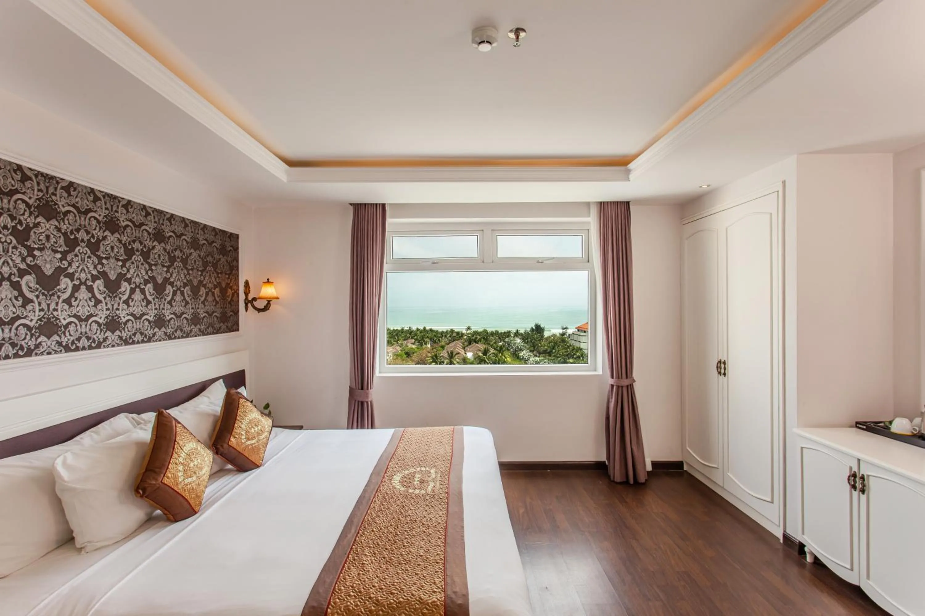 Bed in Sea Phoenix Hotel Da Nang