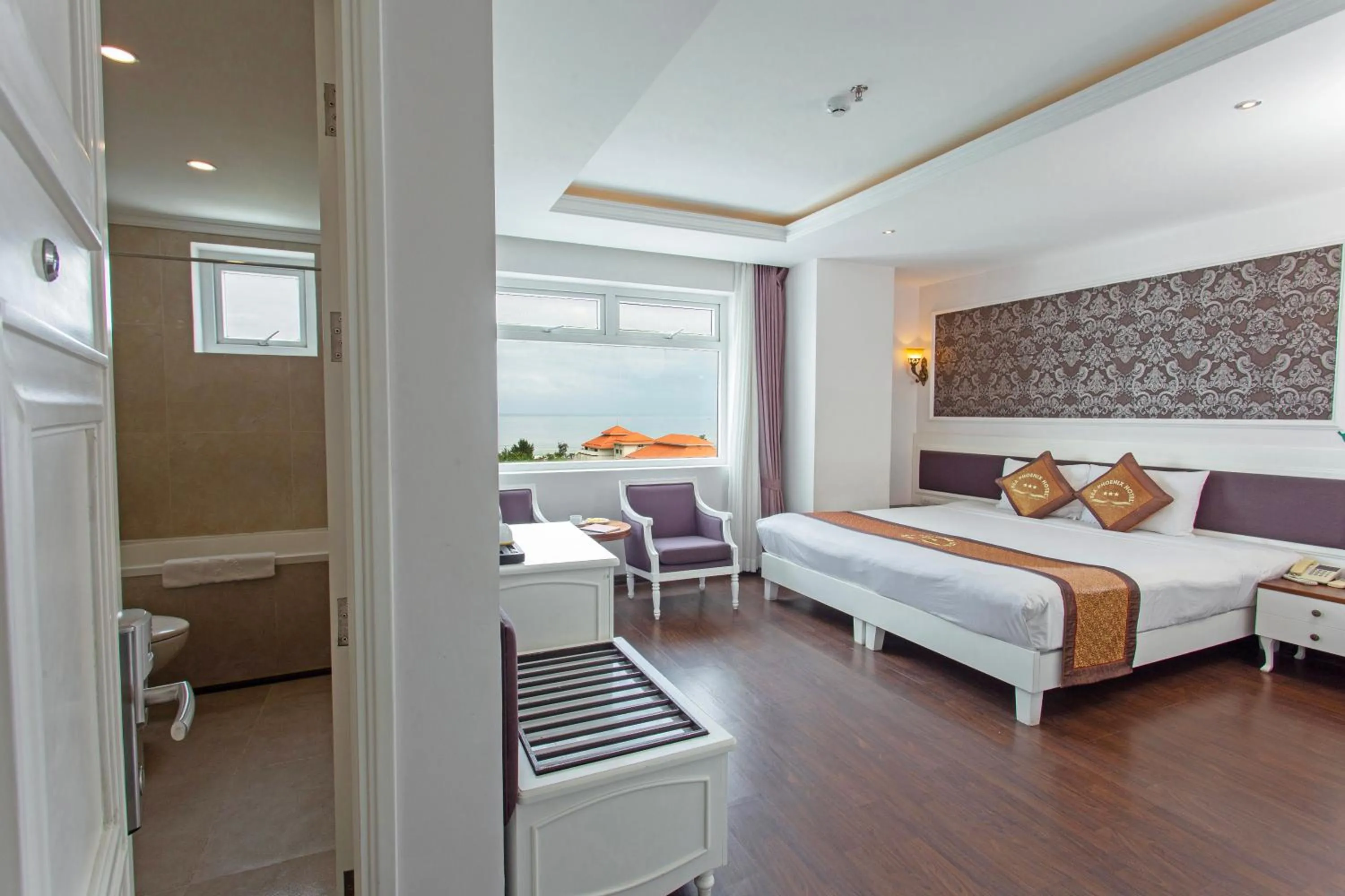 Bedroom, Bed in Sea Phoenix Hotel Da Nang