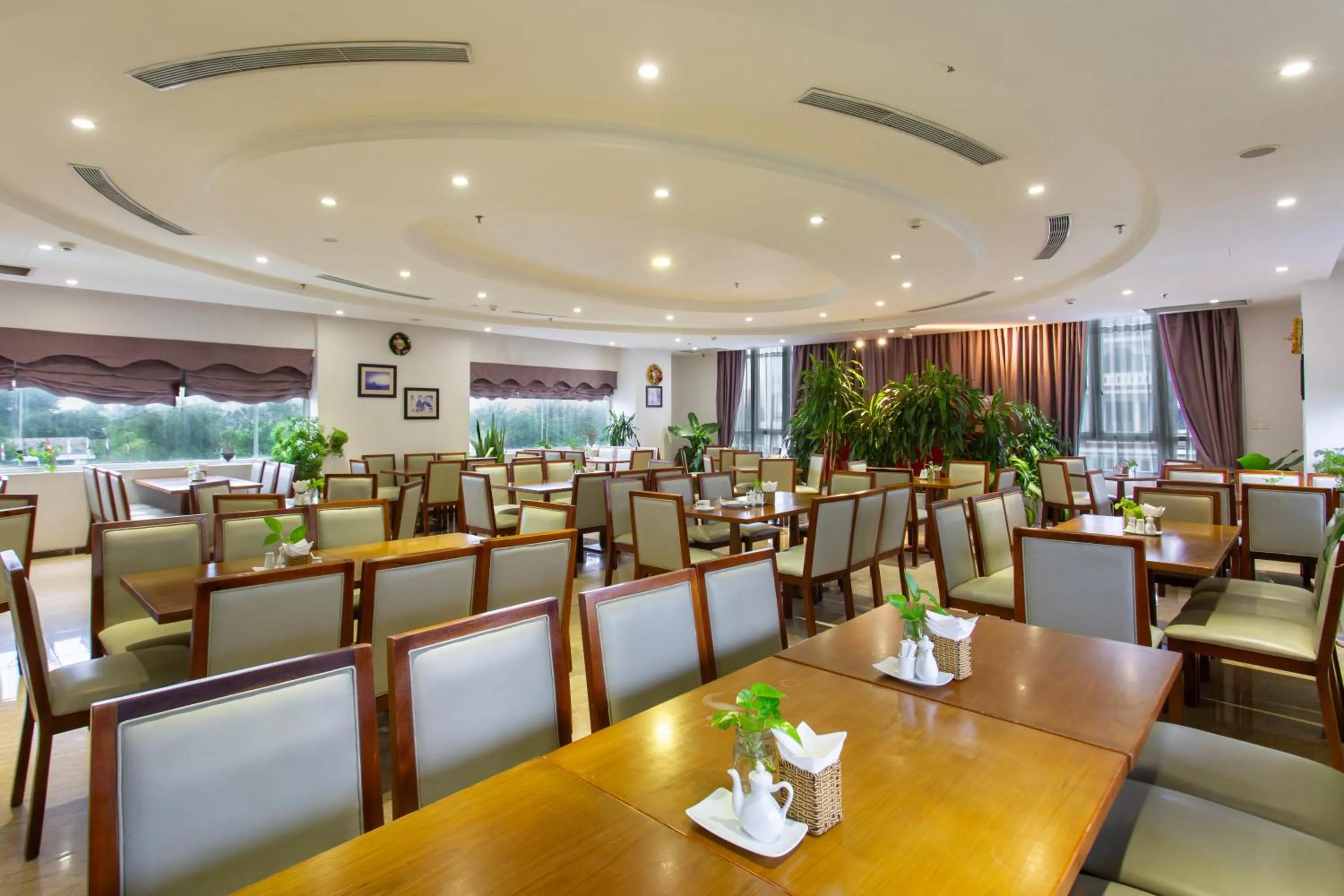 Restaurant/places to eat in Sea Phoenix Hotel Da Nang