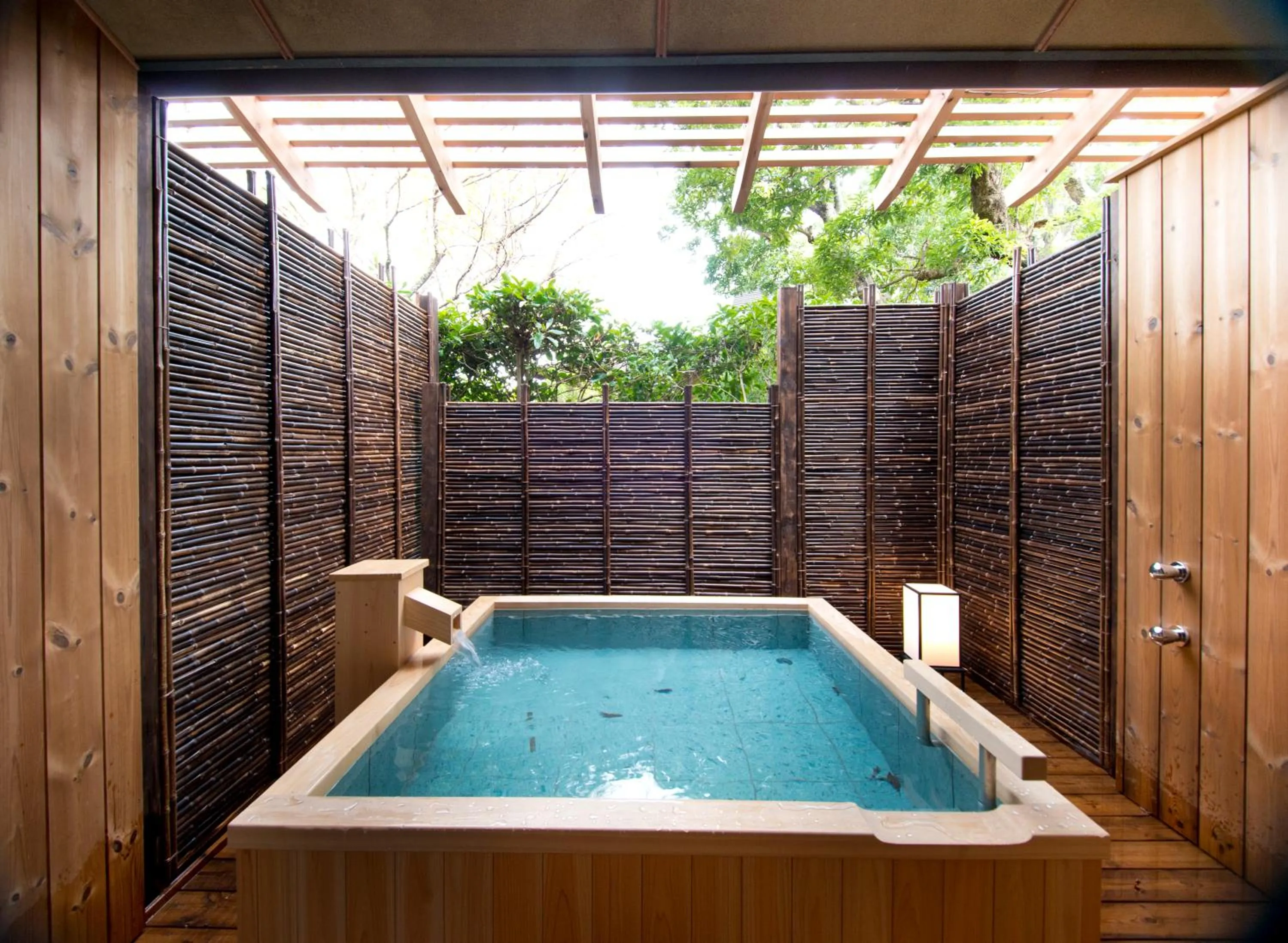 Hot Tub in ABBA Resorts Izu - Zagyosoh