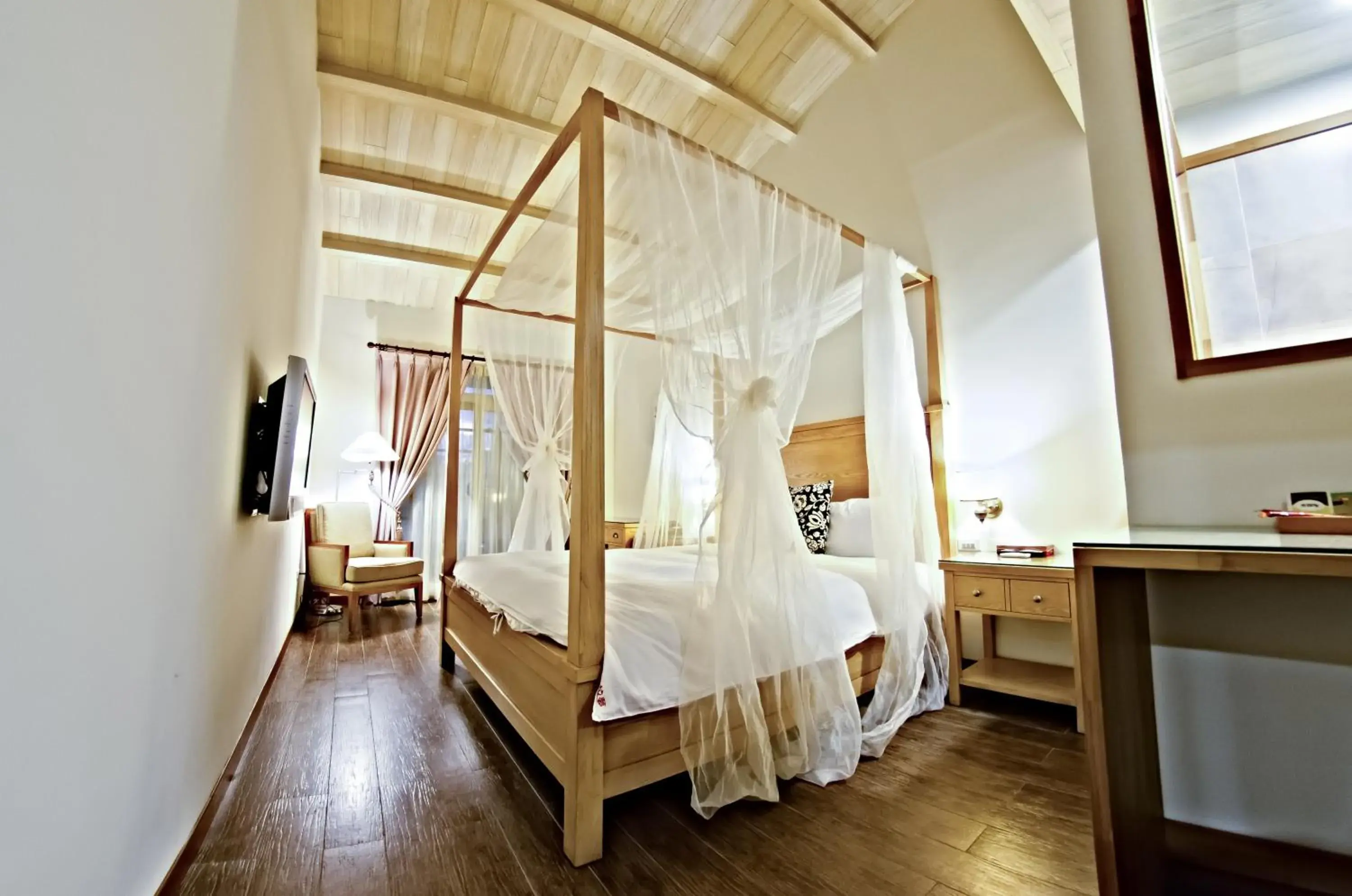 Queen Room with Garden View - Building No.2 in Sasa Nor Lamour B&B Queen Room with Garden View - Building No.2 in Sasa Nor Lamour B&B