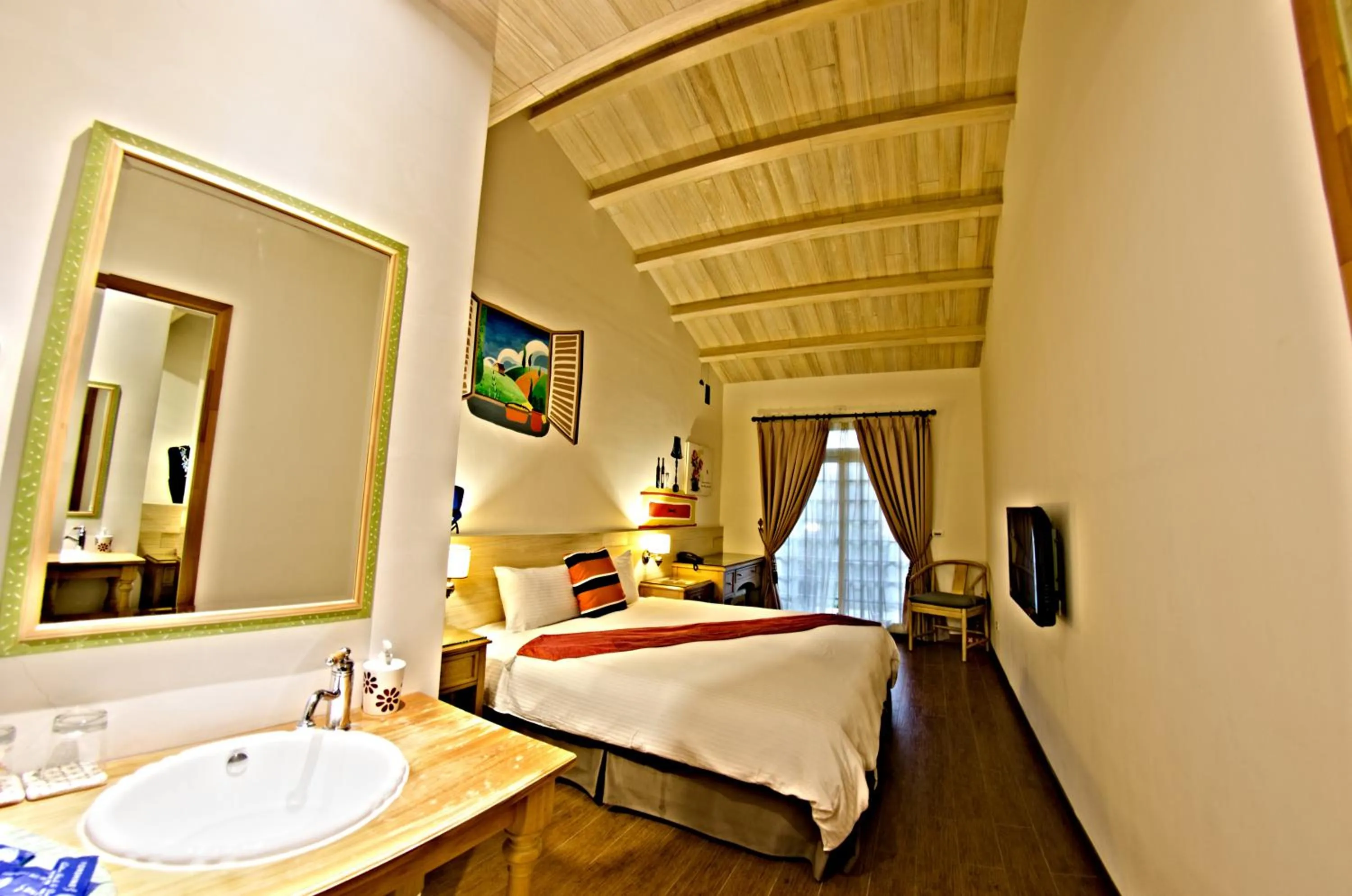 Bed in Sasa Nor Lamour B&B