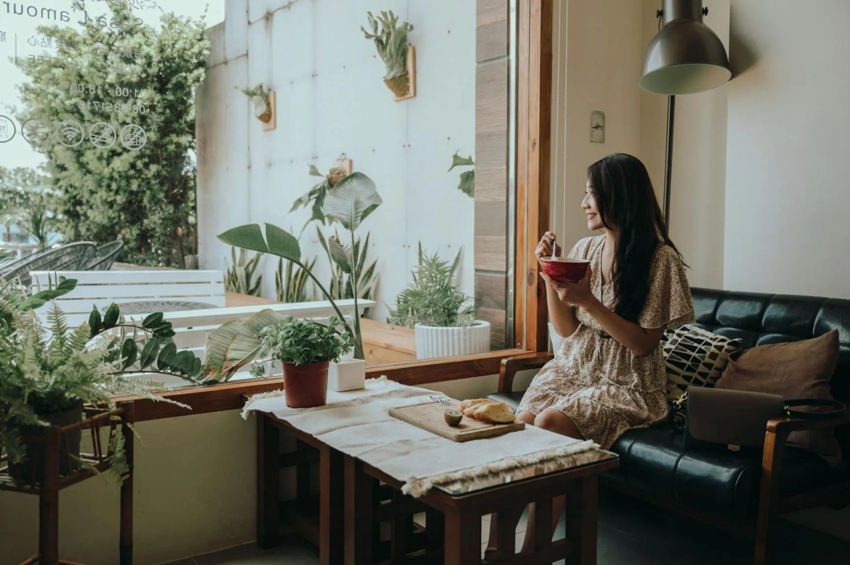 Restaurant/places to eat in Sasa Nor Lamour B&B