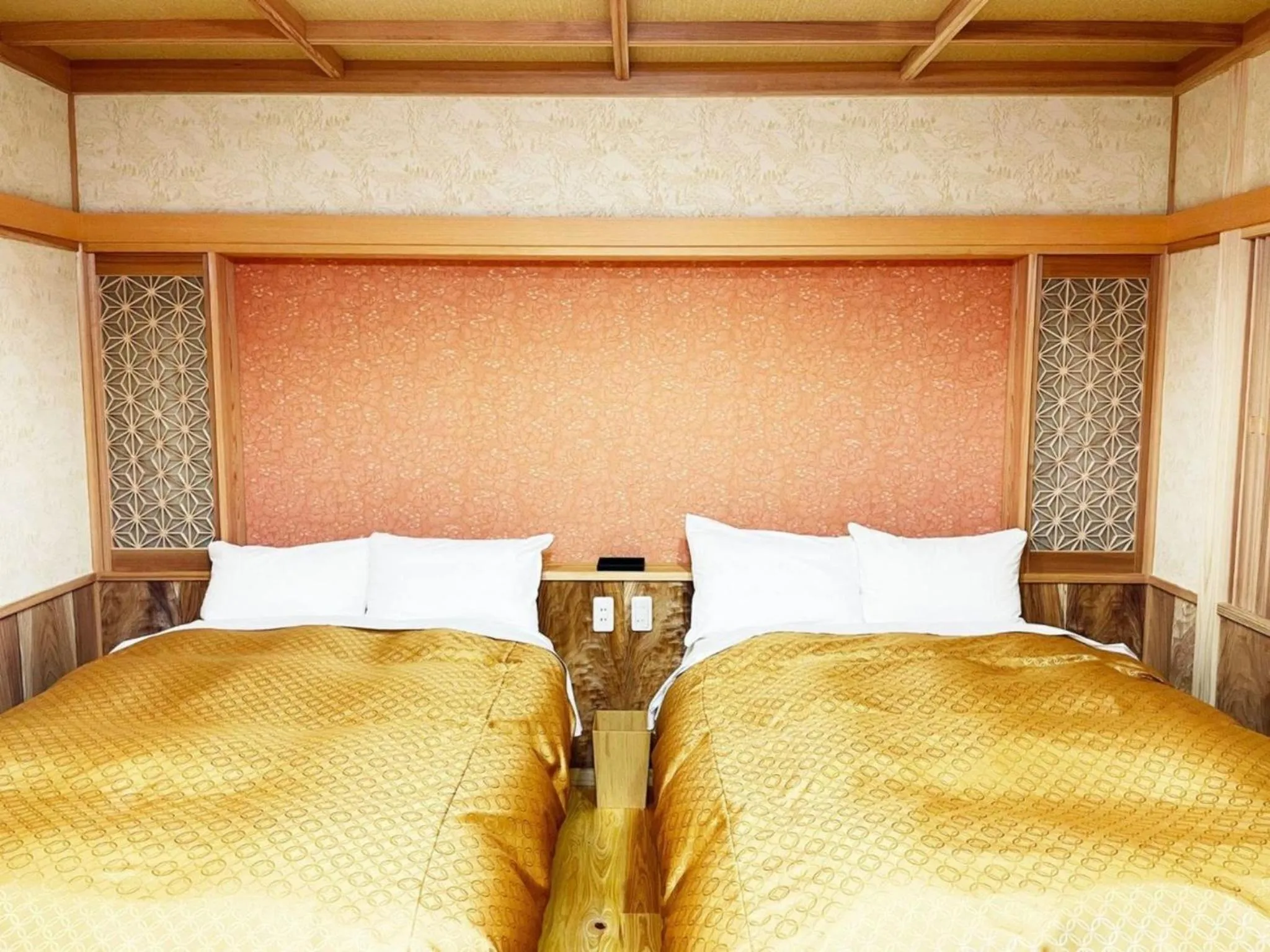 Photo of the whole room, Bed in Harumiya Ryokan