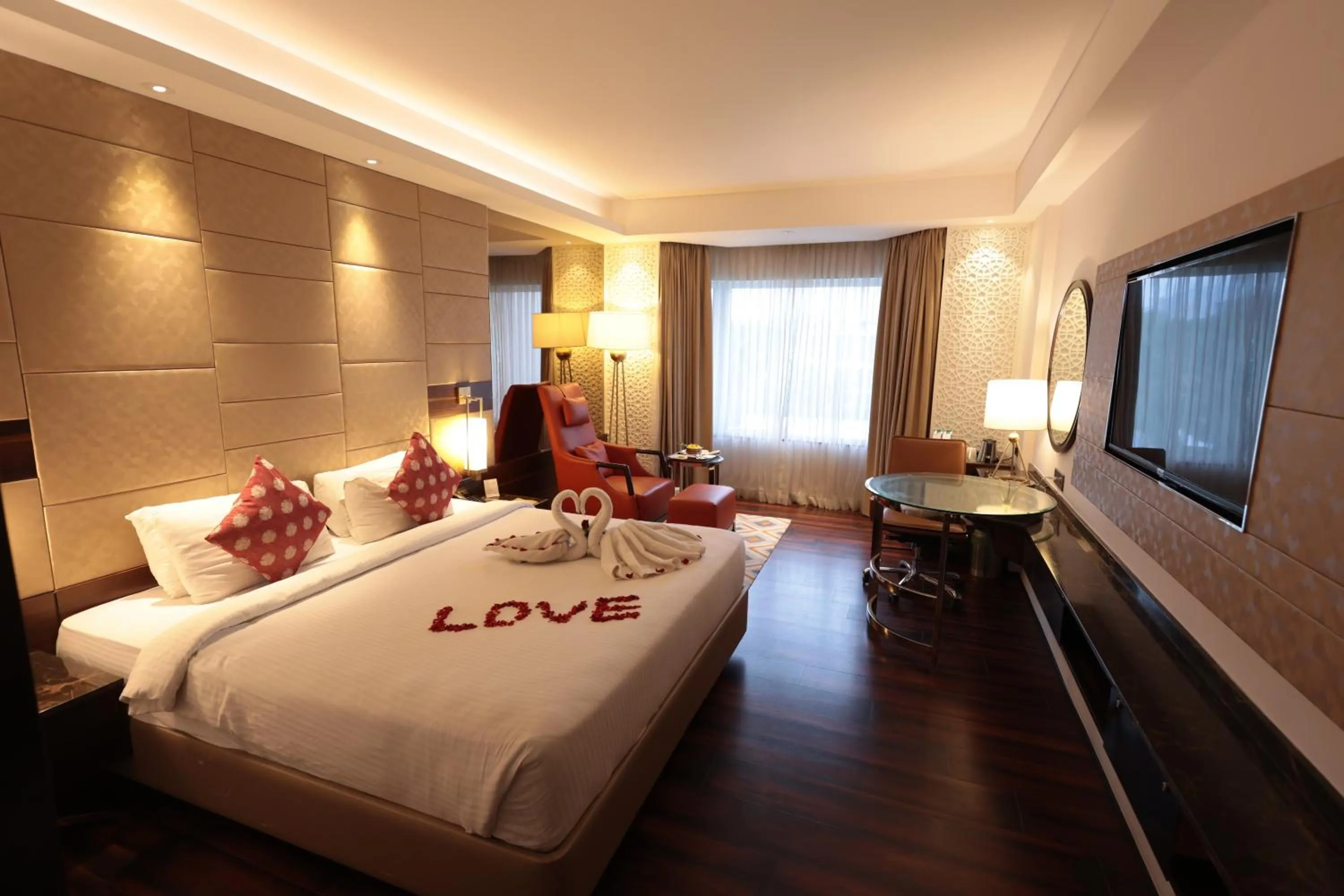 Bed in Cenneys Gateway - Pride of Salem