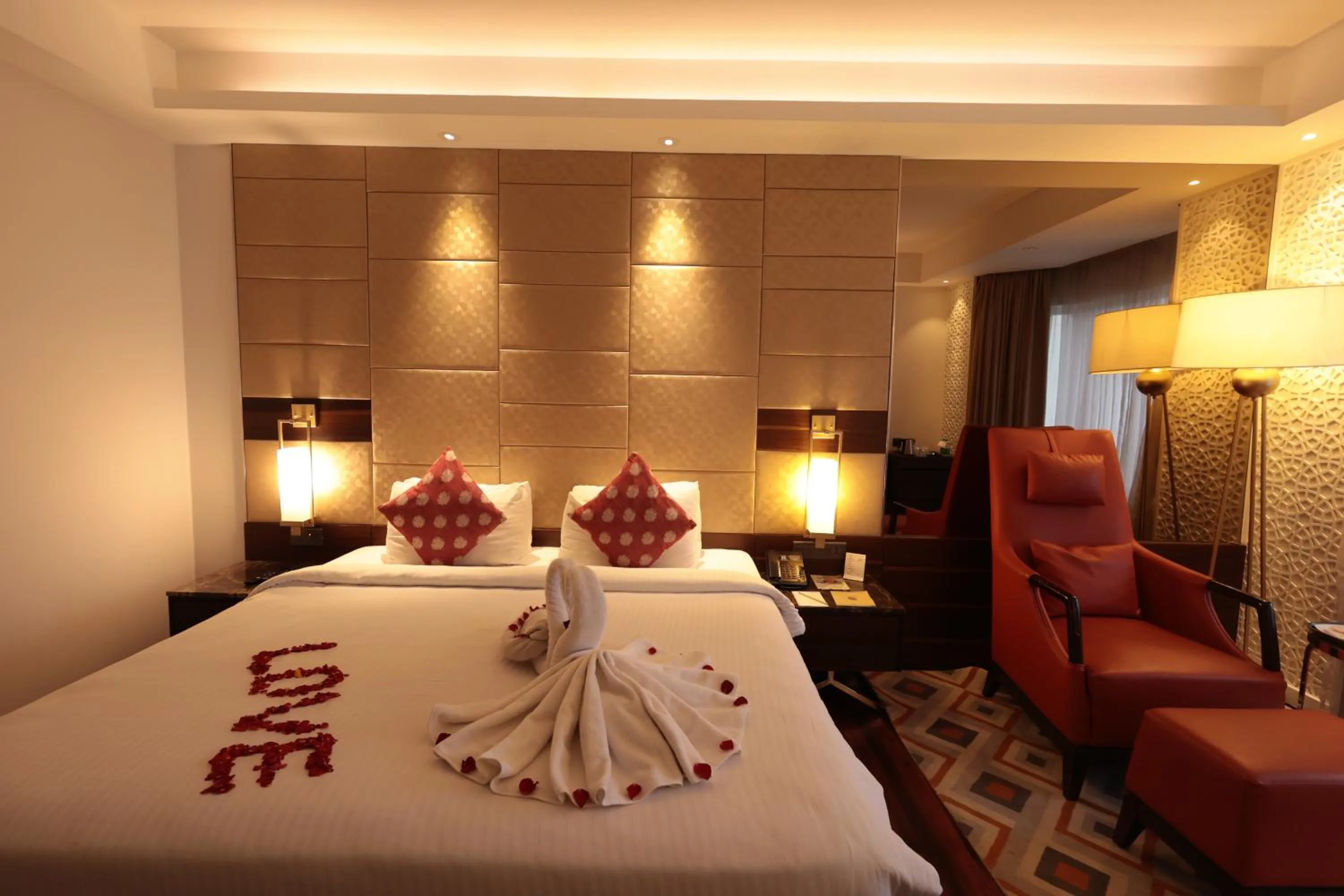 Bed in Cenneys Gateway - Pride of Salem