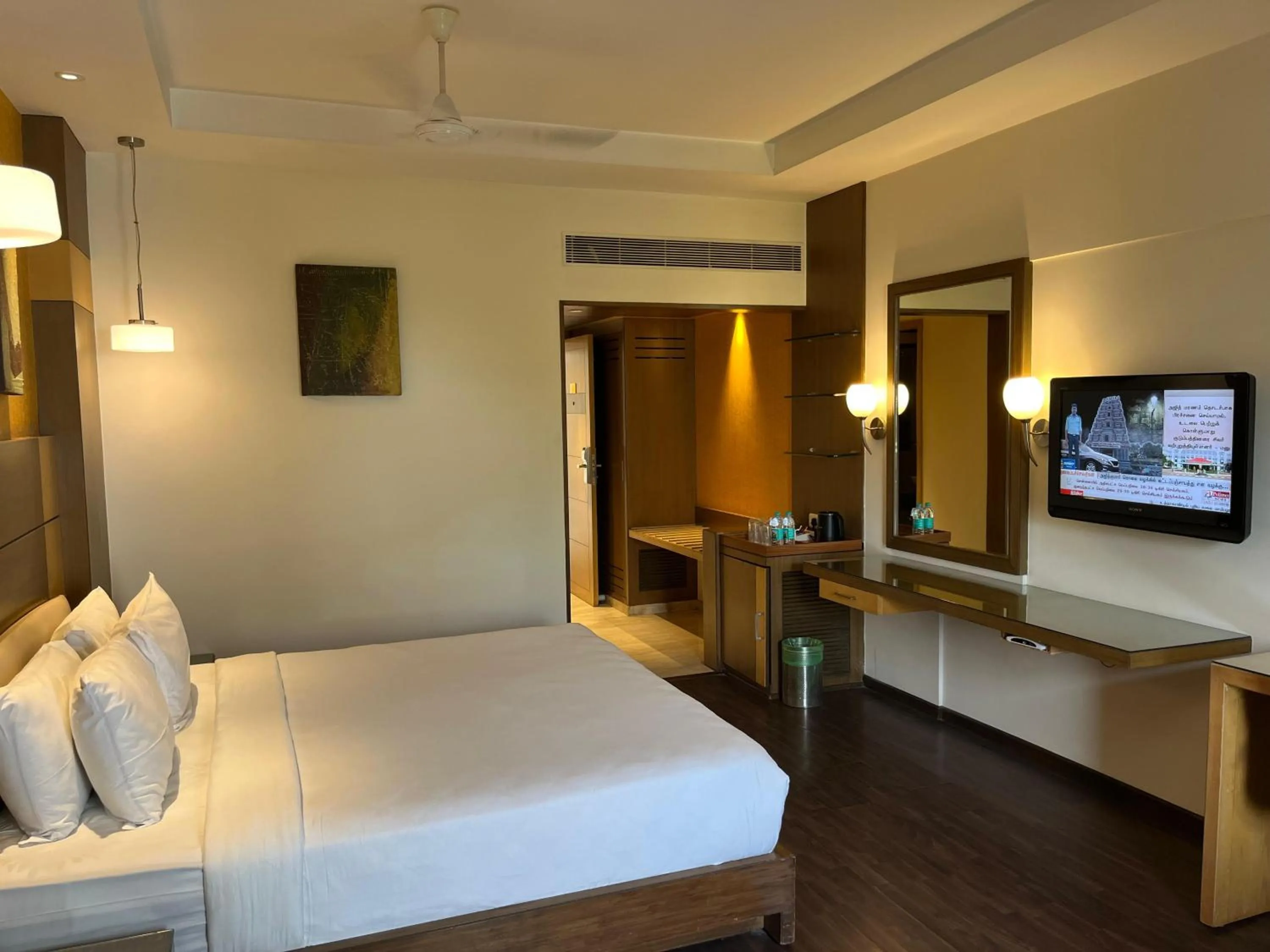 Bed in Cenneys Gateway - Pride of Salem