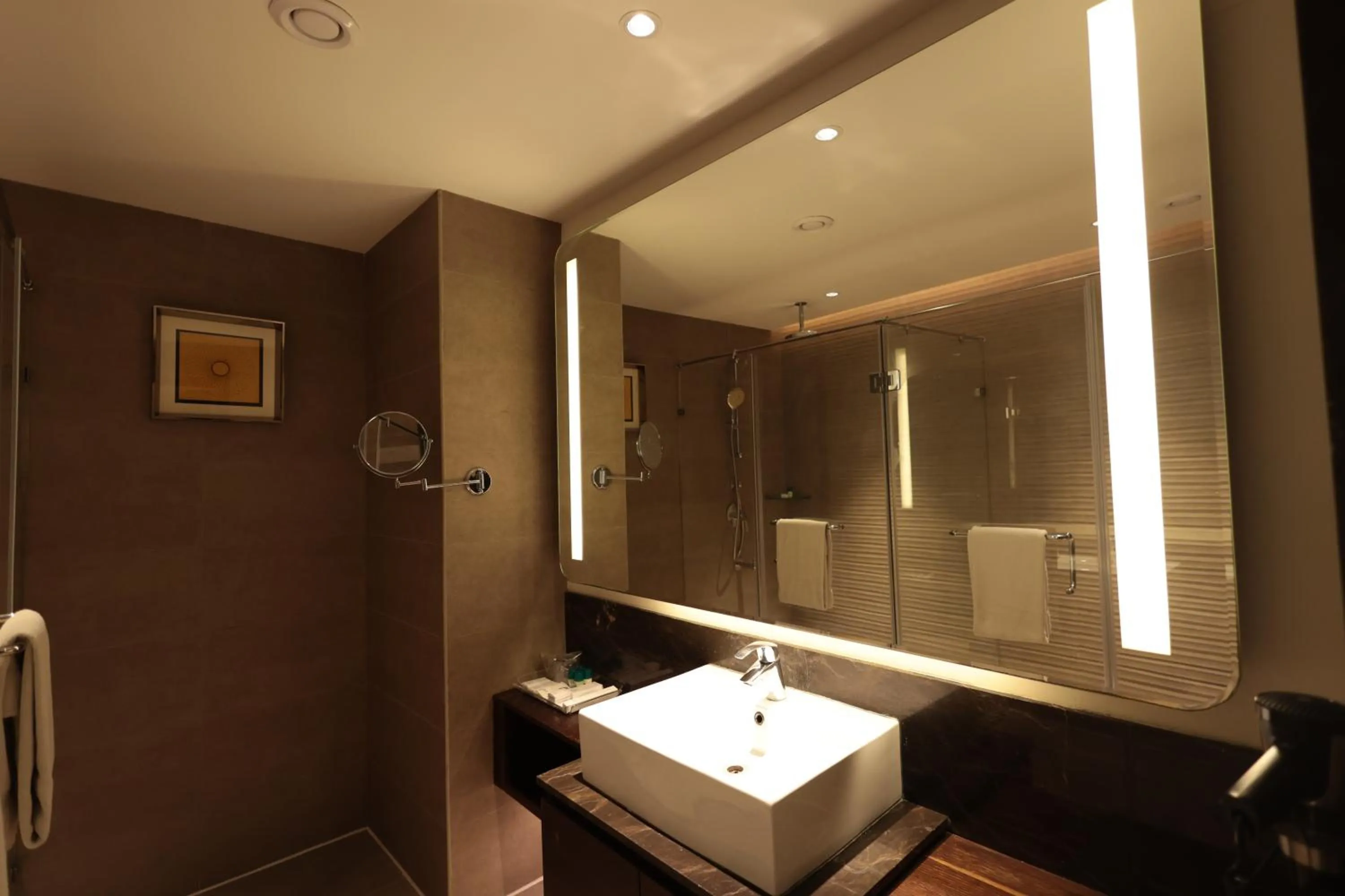 Bathroom in Cenneys Gateway - Pride of Salem