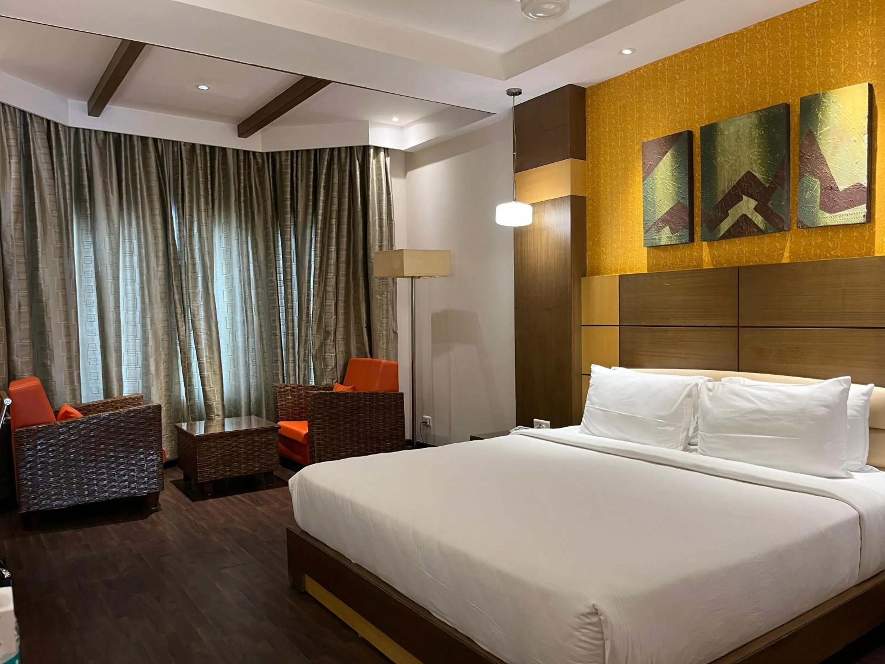 Bed in Cenneys Gateway - Pride of Salem