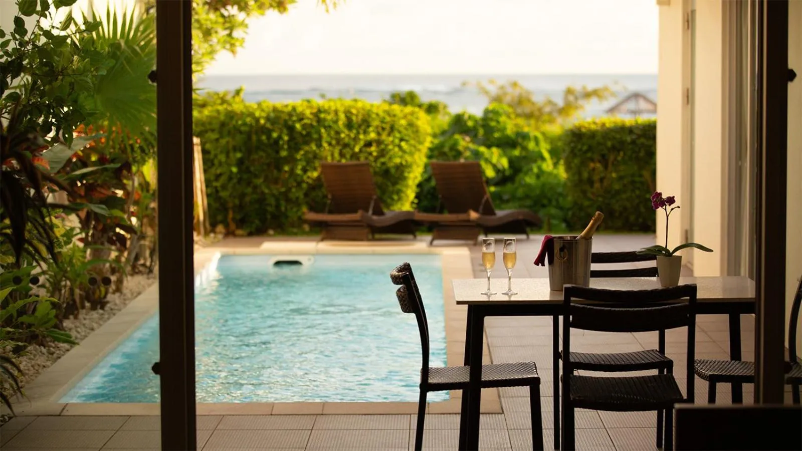Pool view in Feliz Villa Suite Miyakojima Ueno