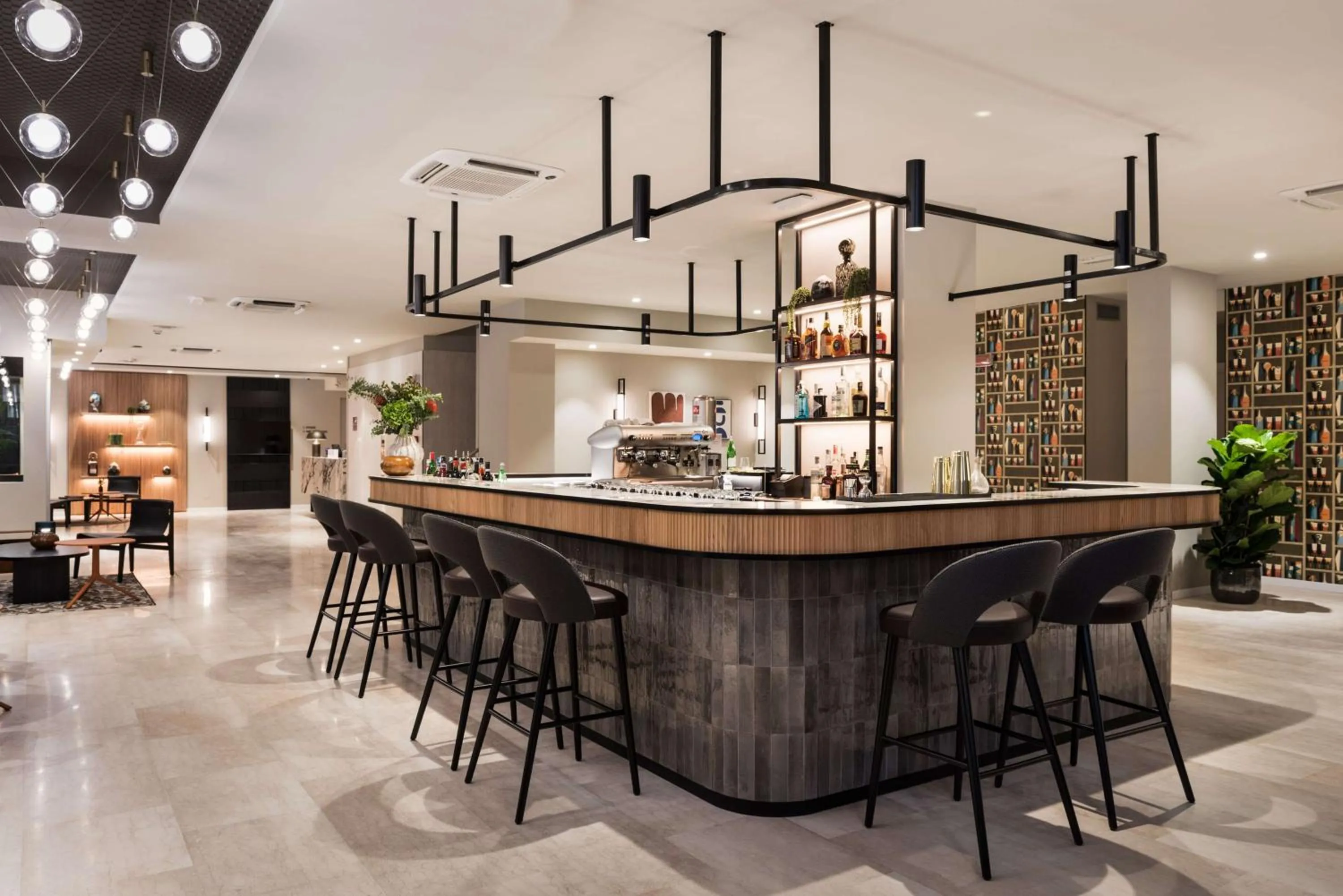 Lounge or bar in Ambasciatori Hotel Venice Mestre, Tapestry Collection by Hilton