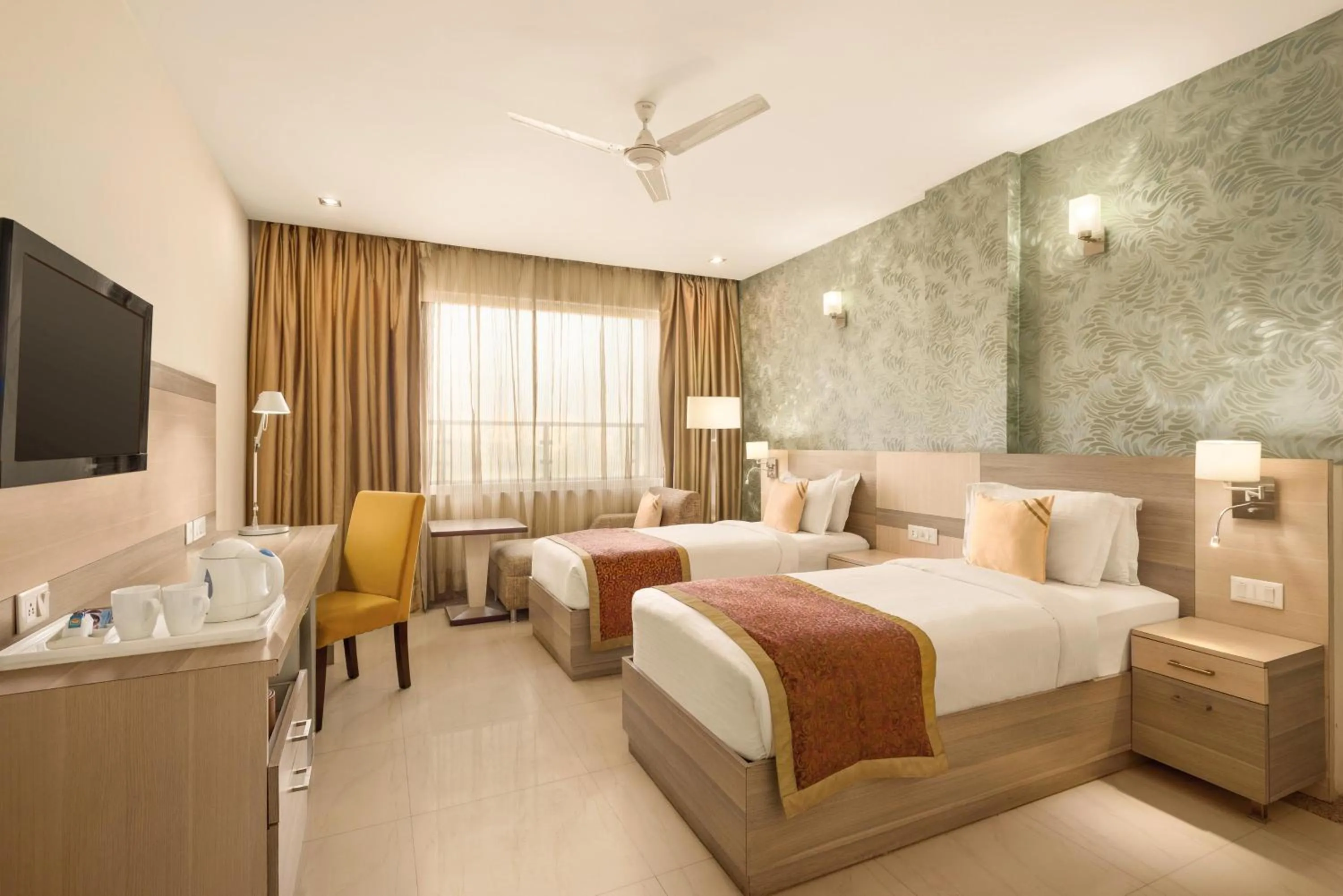 Bedroom, Bed in Days Hotel By Wyndham Neemrana
