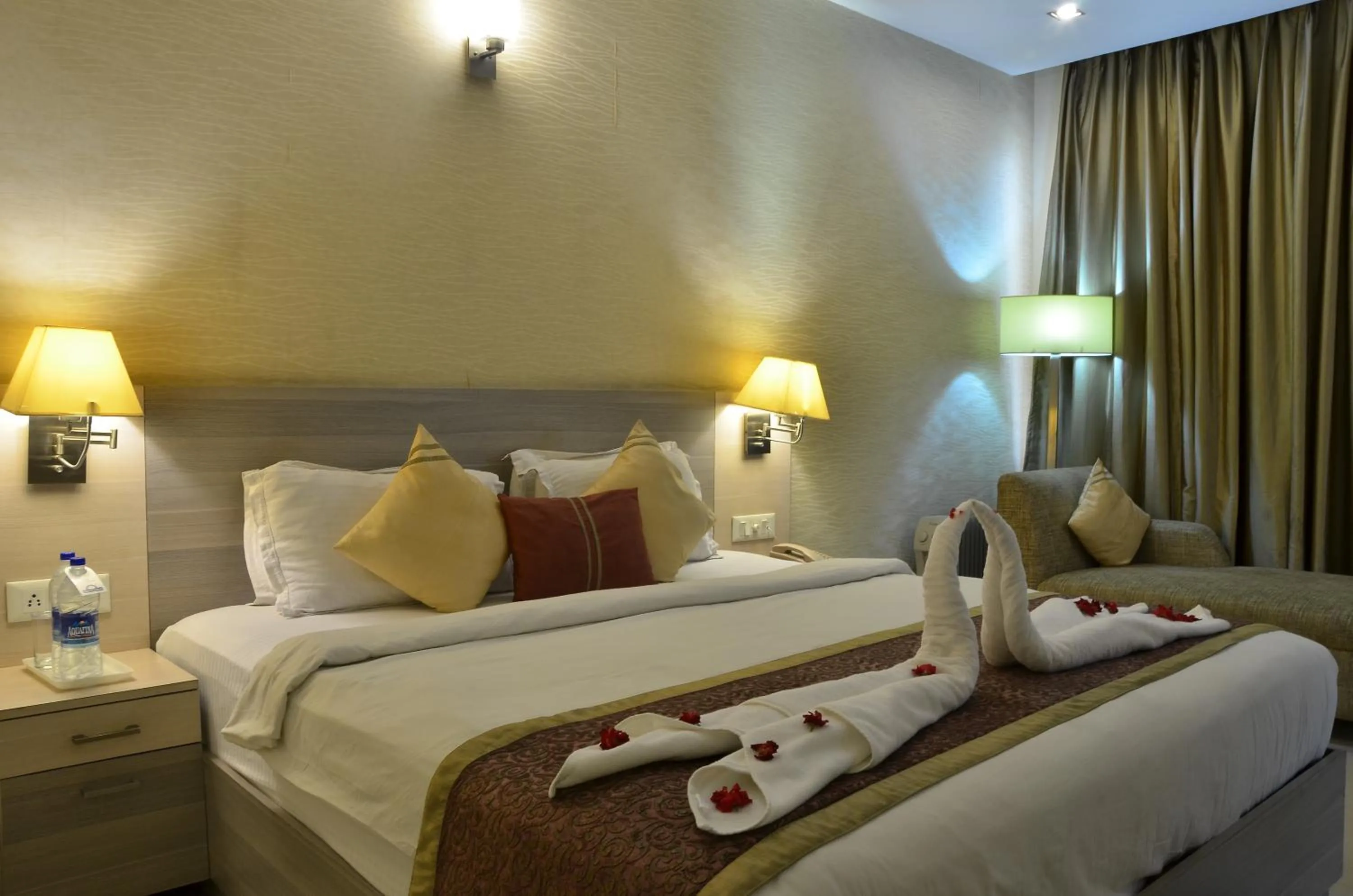 Bed in Days Hotel By Wyndham Neemrana
