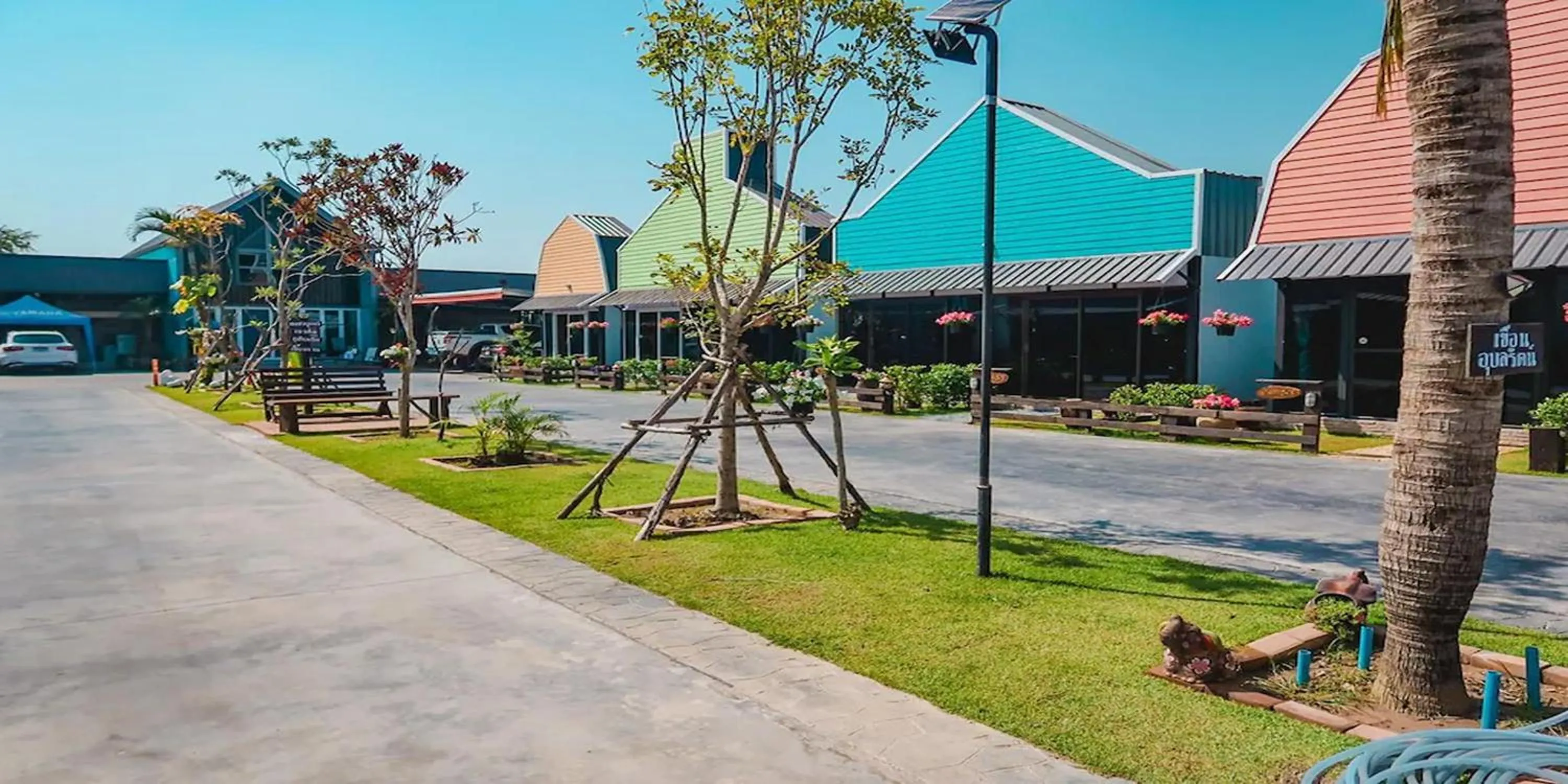 Garden view in Pai Tawan Resort Hotel - Pet friendly