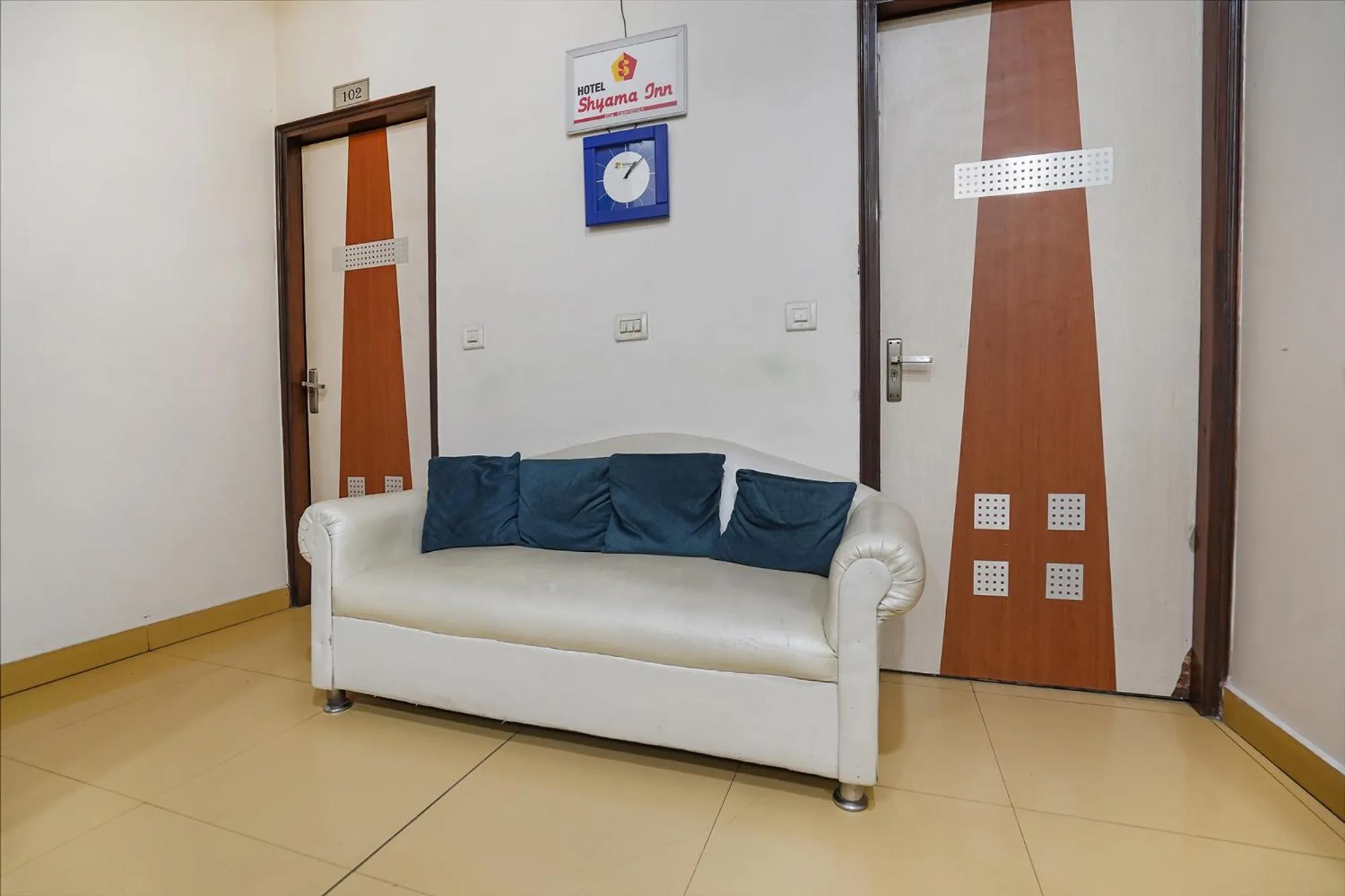 Seating area in FabHotel Rivlet Premium - Nr Jama Masjid and Red Fort