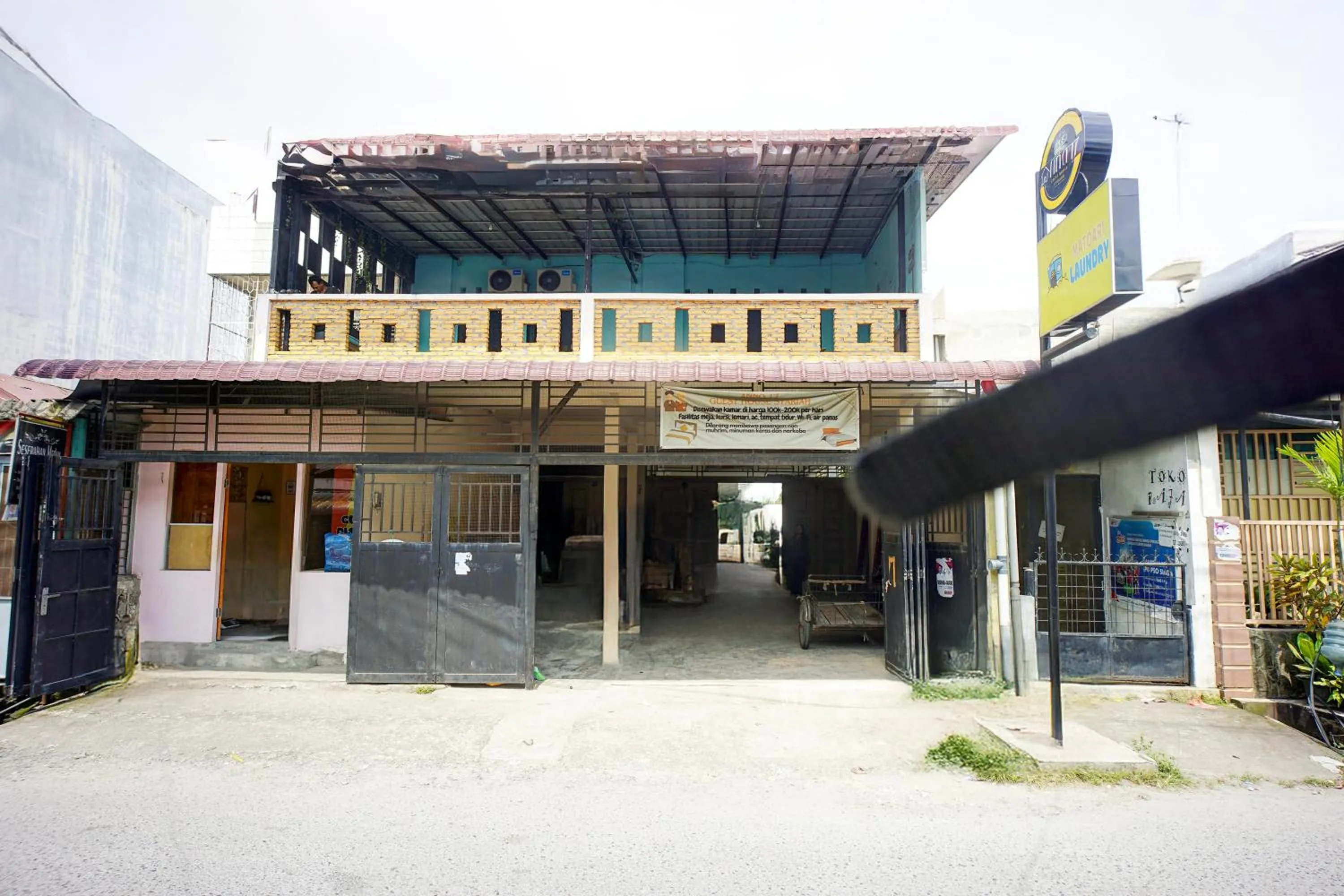Facade/entrance in Hotel O Medan Timur Near Rsu Madani