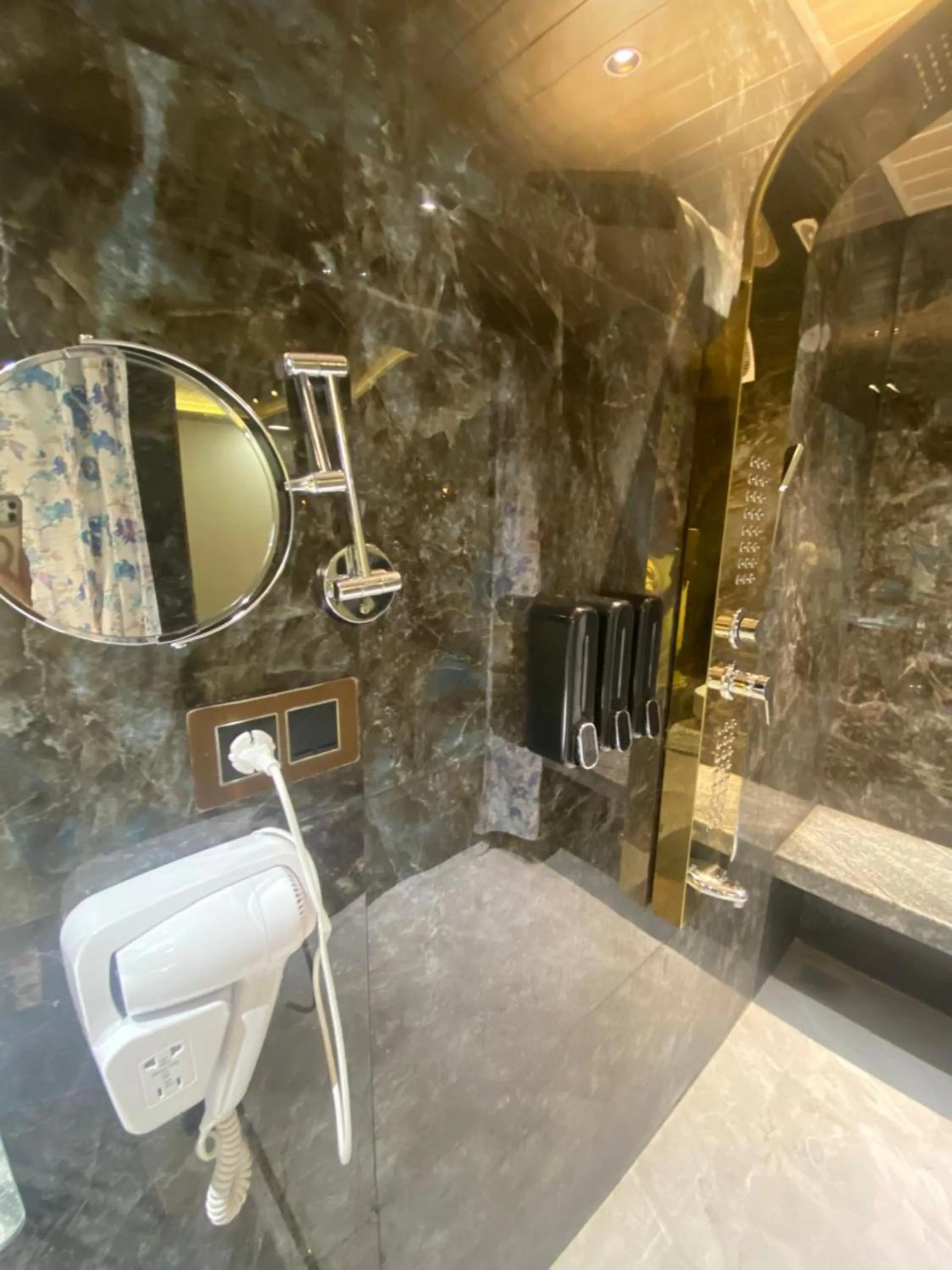 Bathroom in The Charming Nights