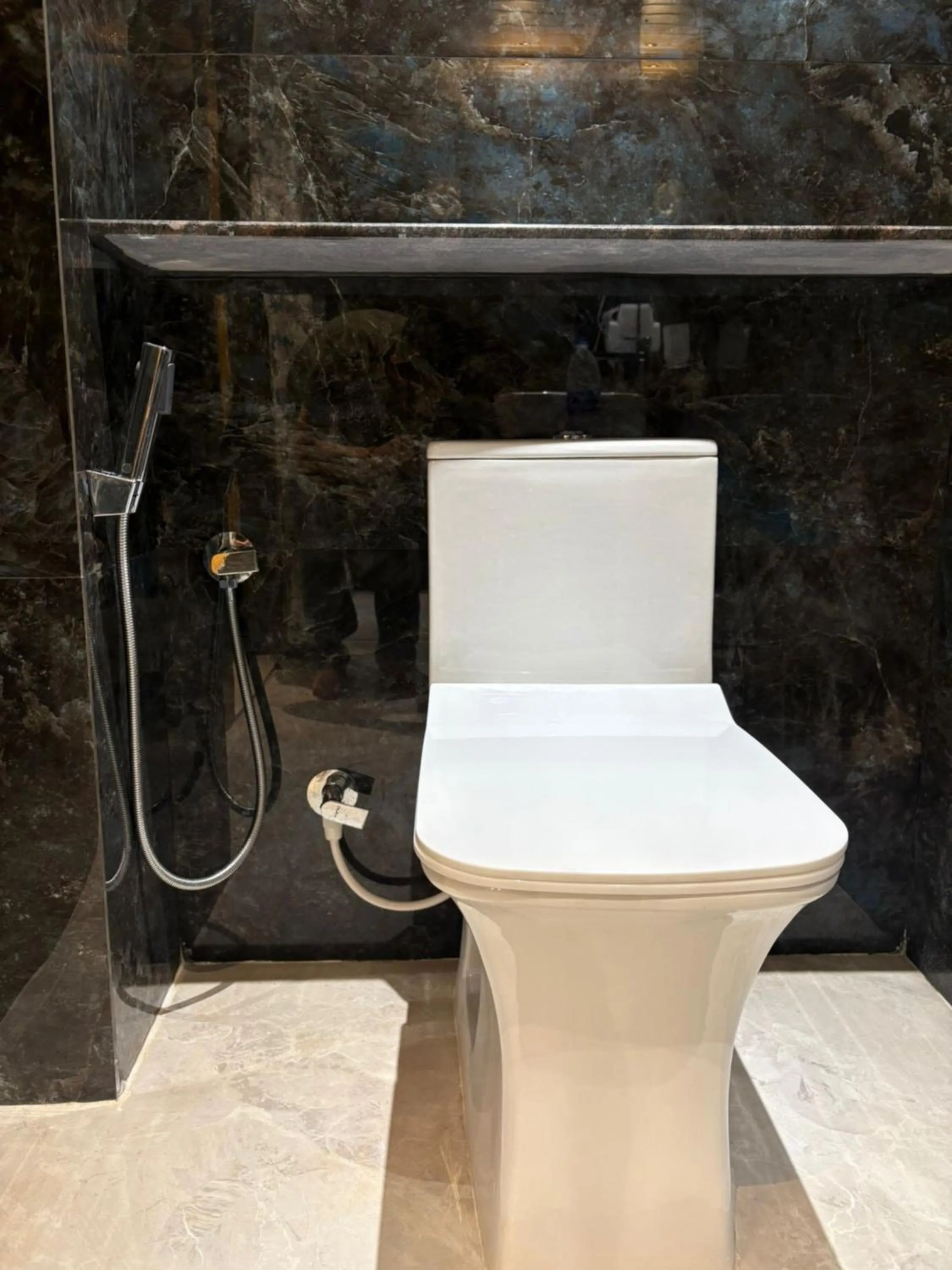 Toilet in The Charming Nights