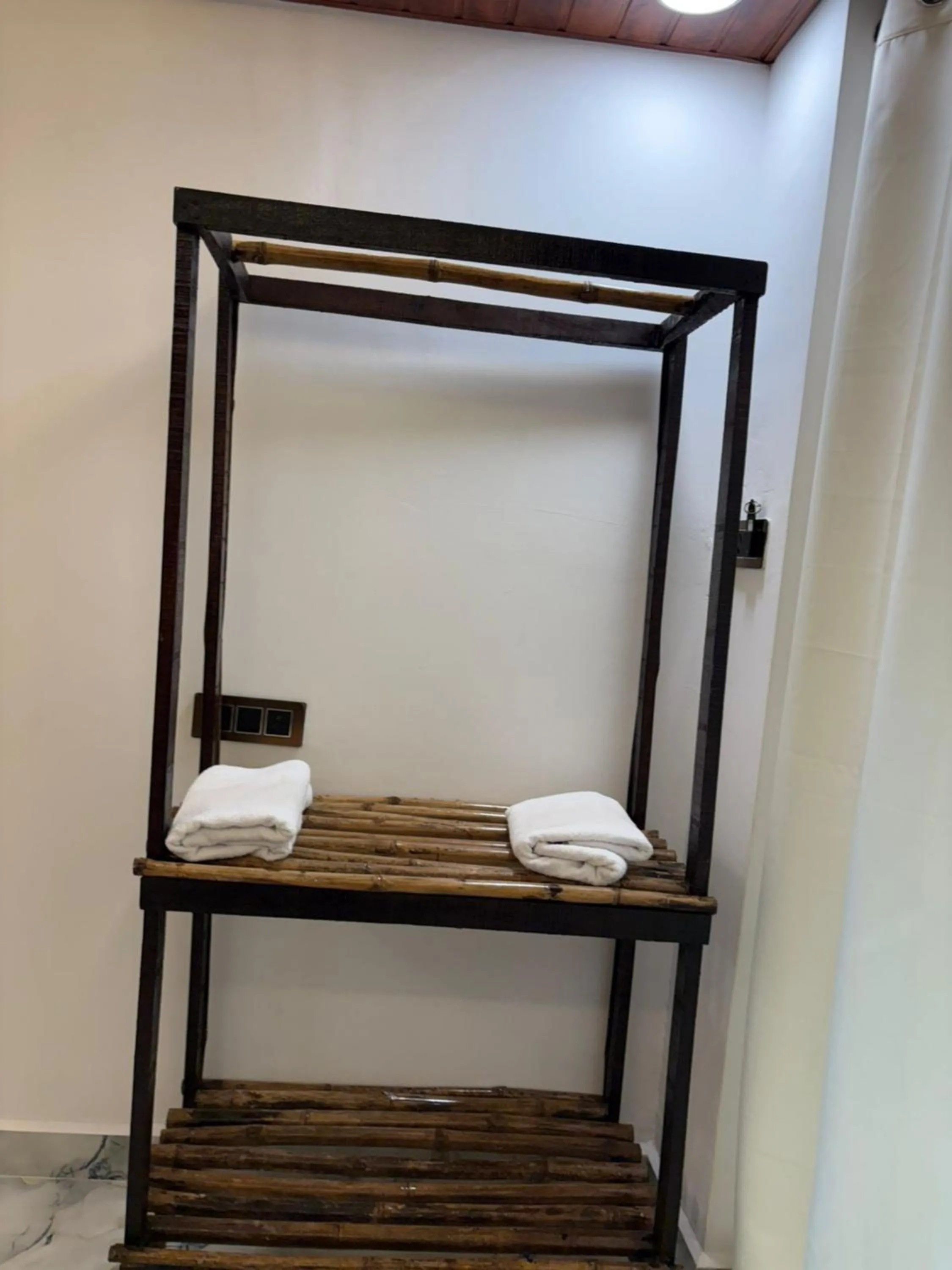 wardrobe in The Charming Nights