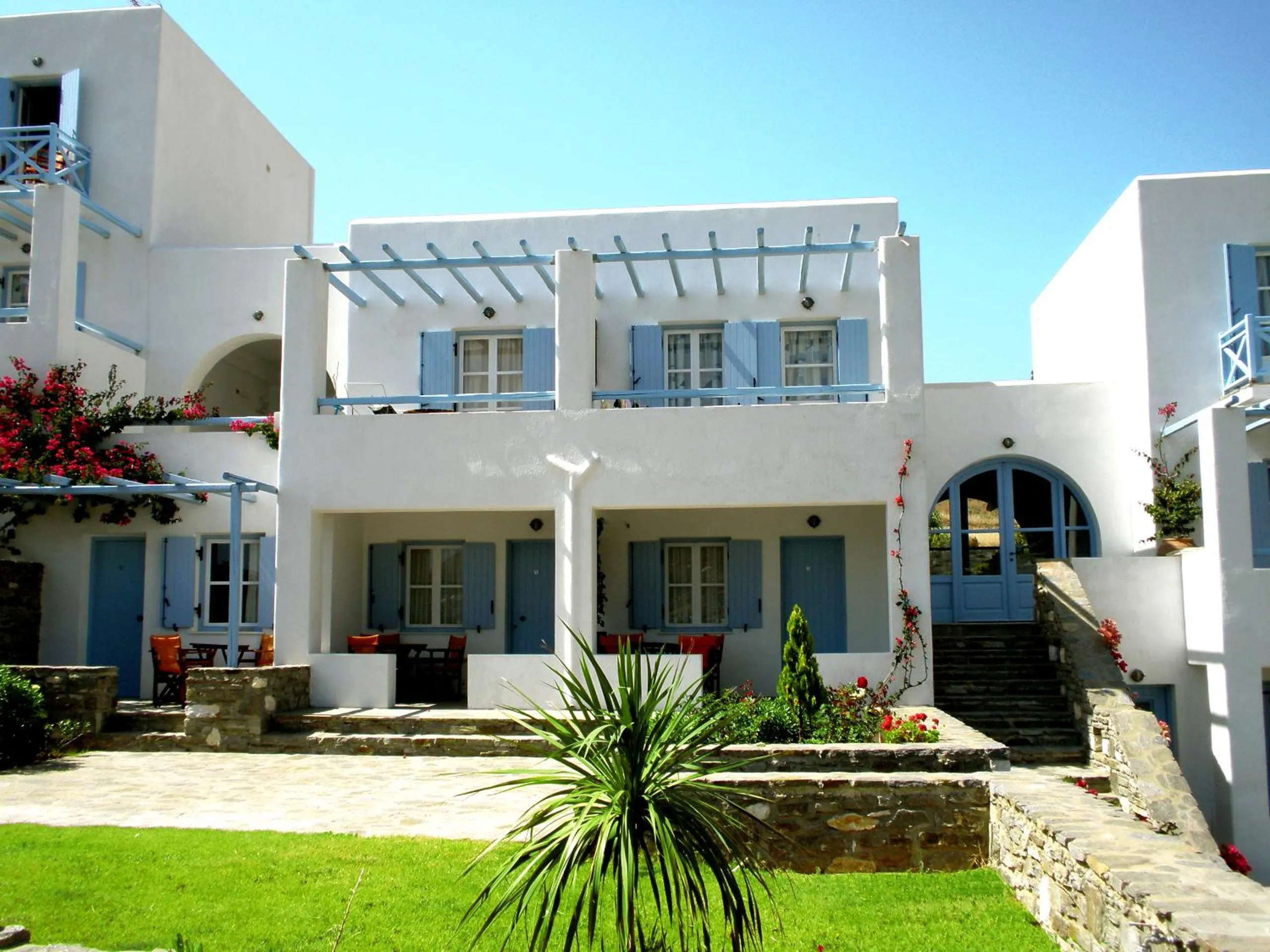 Property building in Paros Paradise Apartments