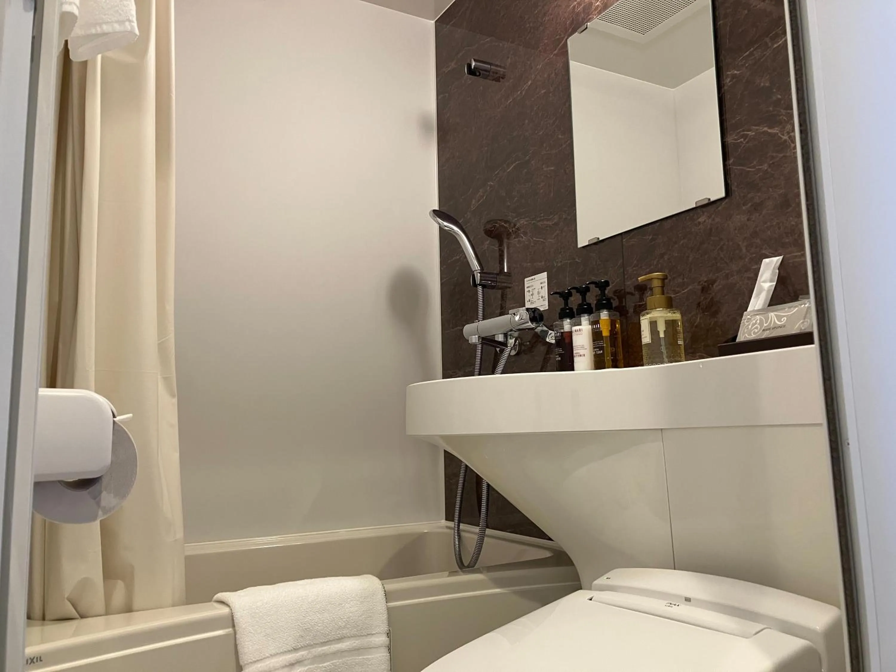 HOTEL LiVEMAX Mita Ekimae