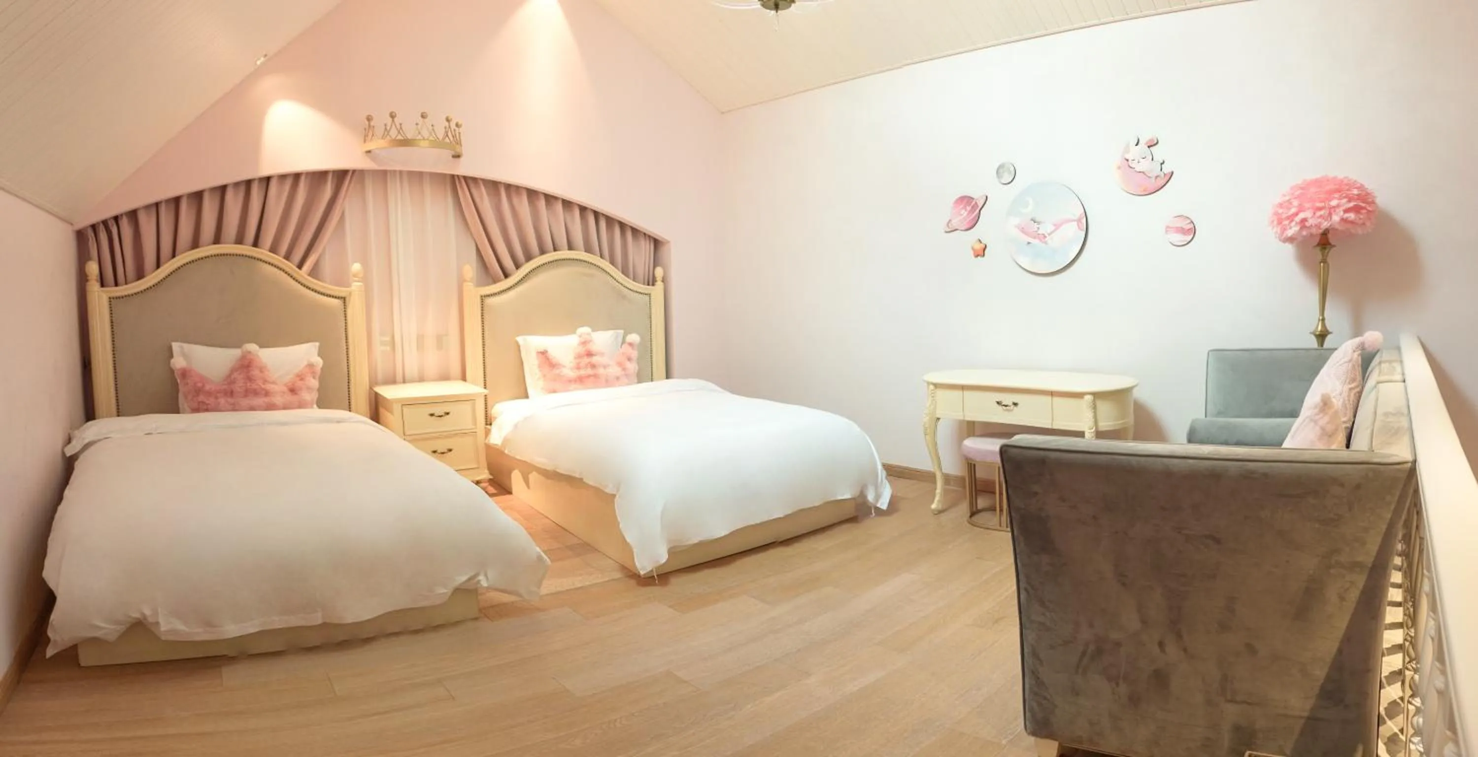 Bedroom, Bed in NARADA Resort Shanghai Hotel Disney Store