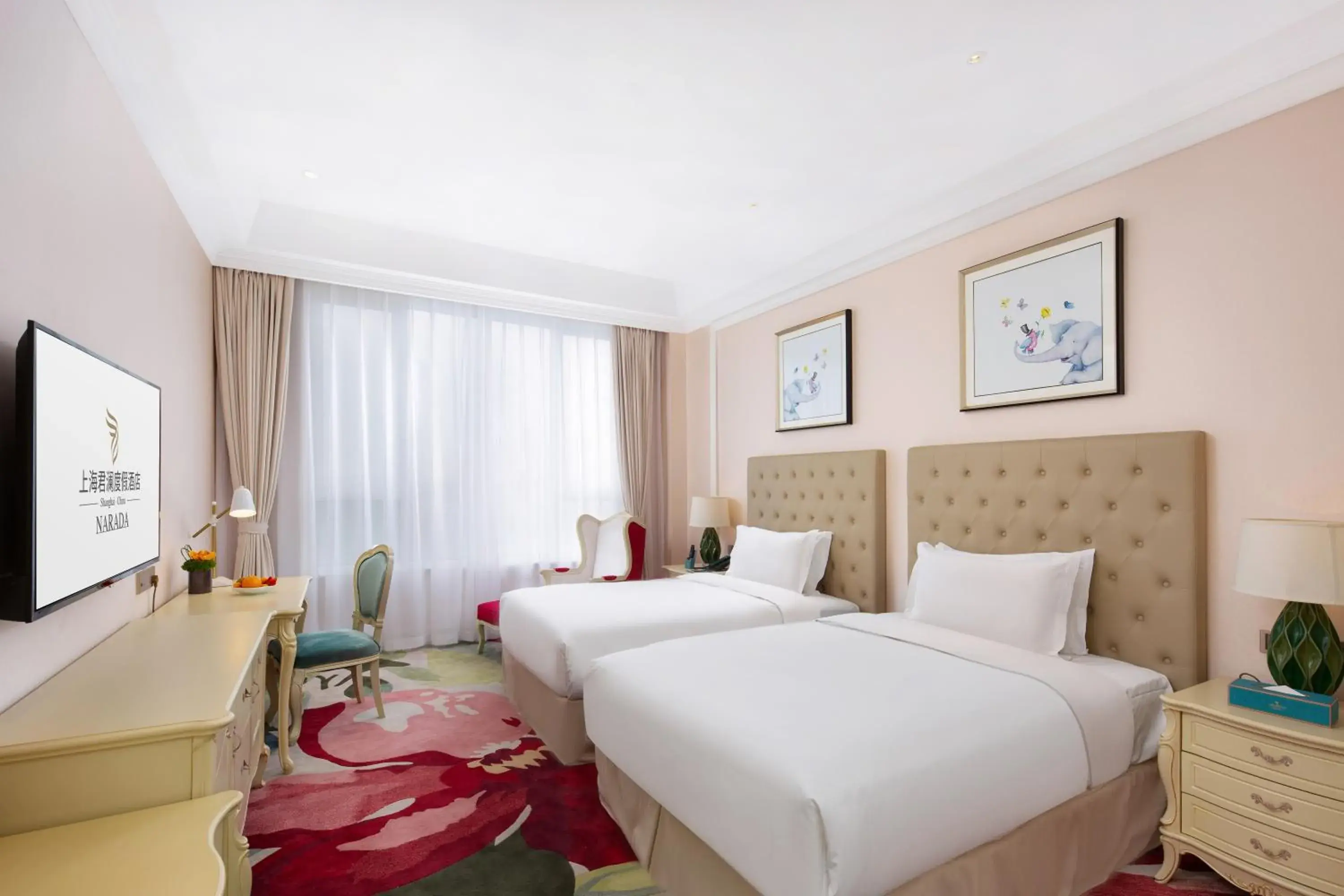 Superior Twin Room in NARADA Resort Shanghai Hotel Disney Store Superior Twin Room in NARADA Resort Shanghai Hotel Disney Store