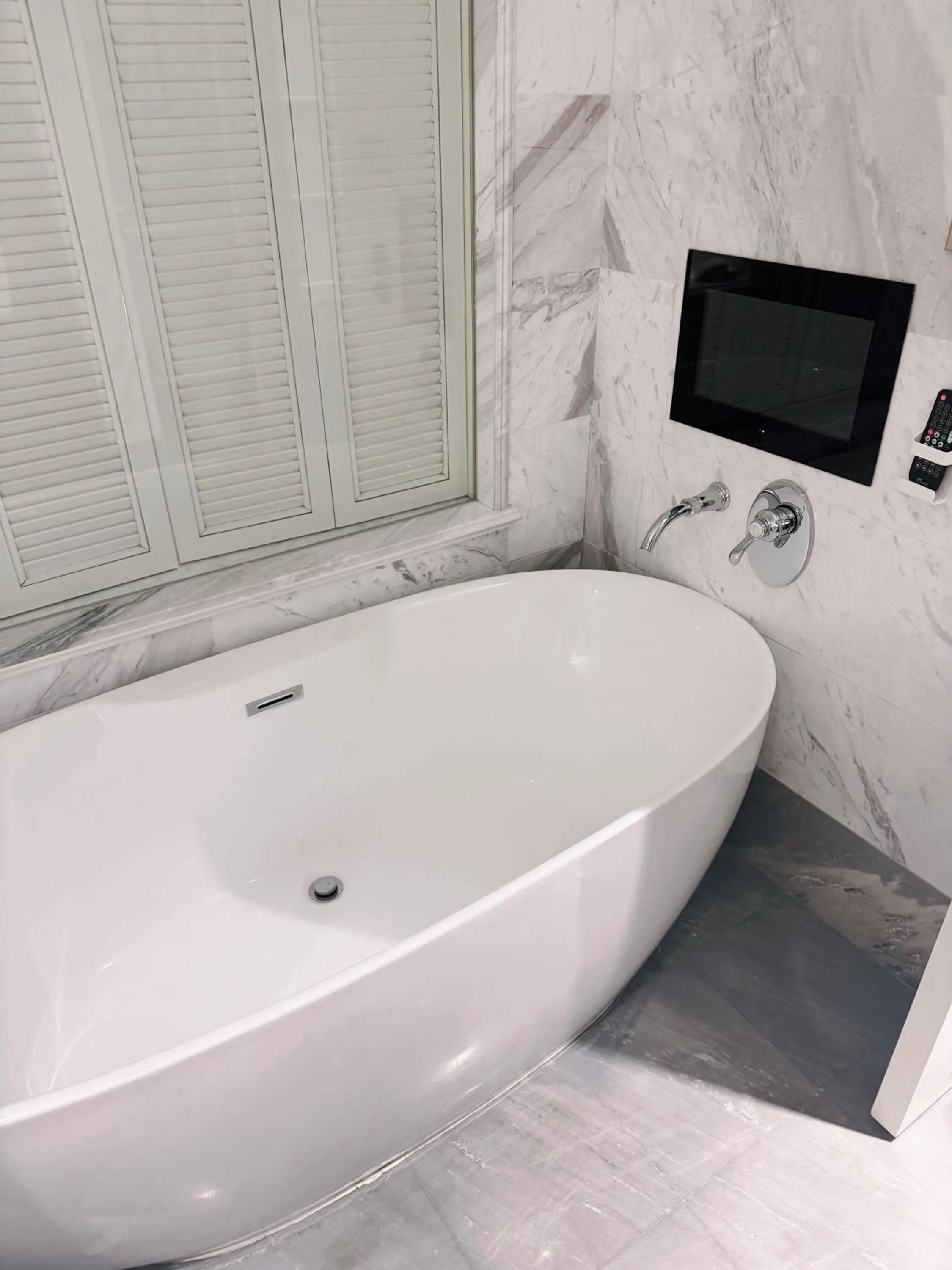 Bath in NARADA Resort Shanghai Hotel Disney Store