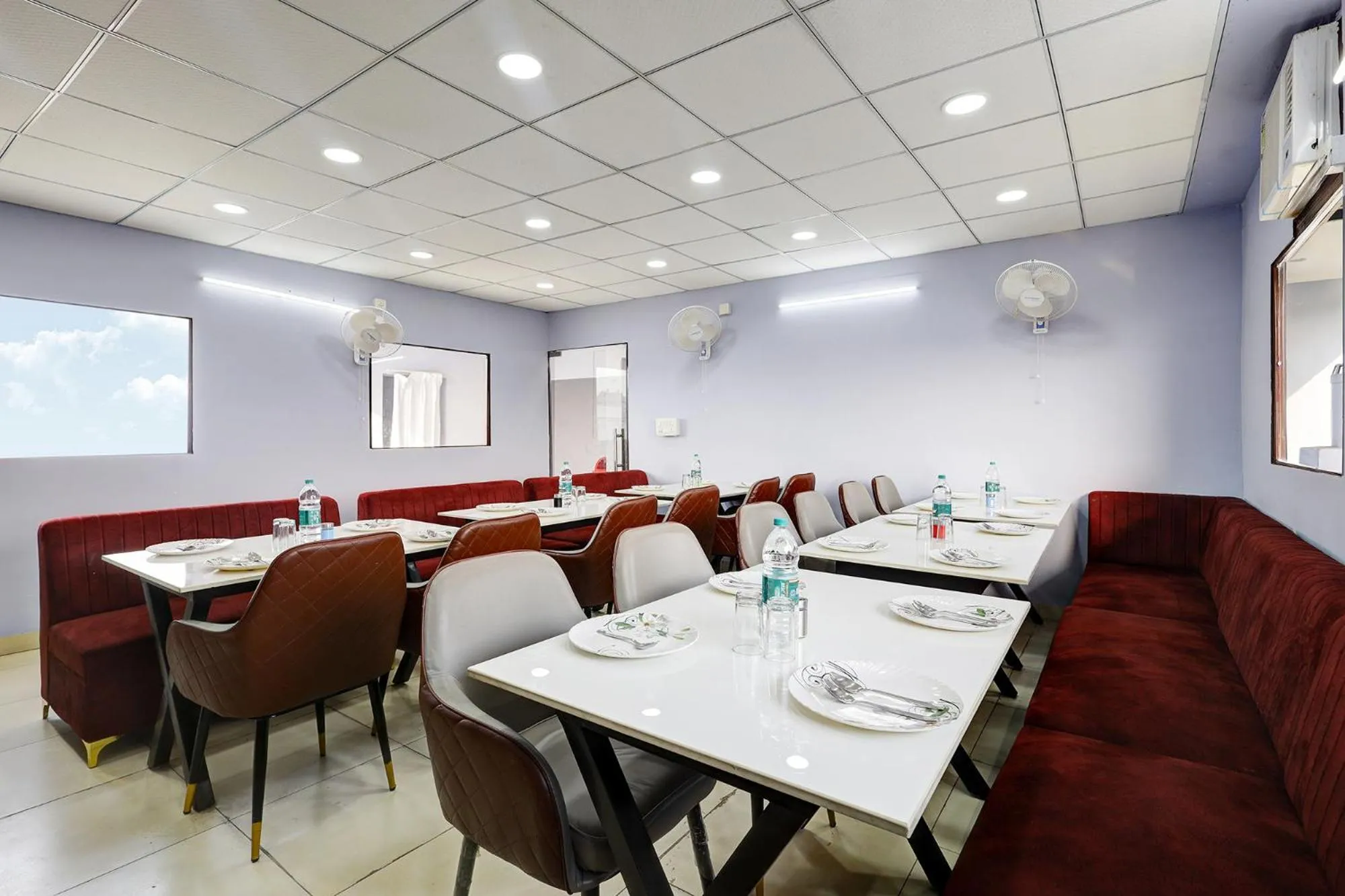 Restaurant/places to eat in FabHotel La Corporate Suite