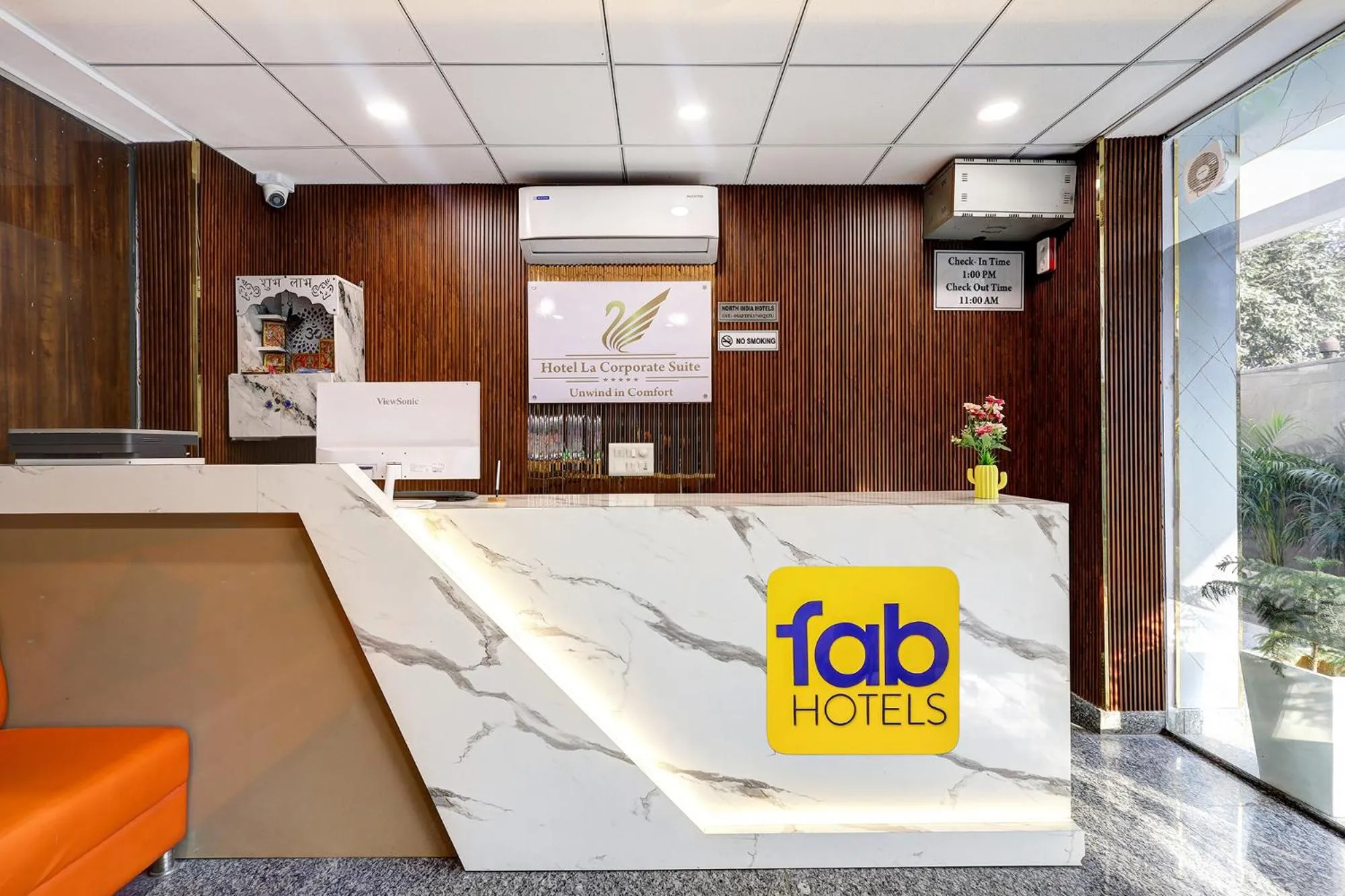 Lobby or reception in FabHotel La Corporate Suite